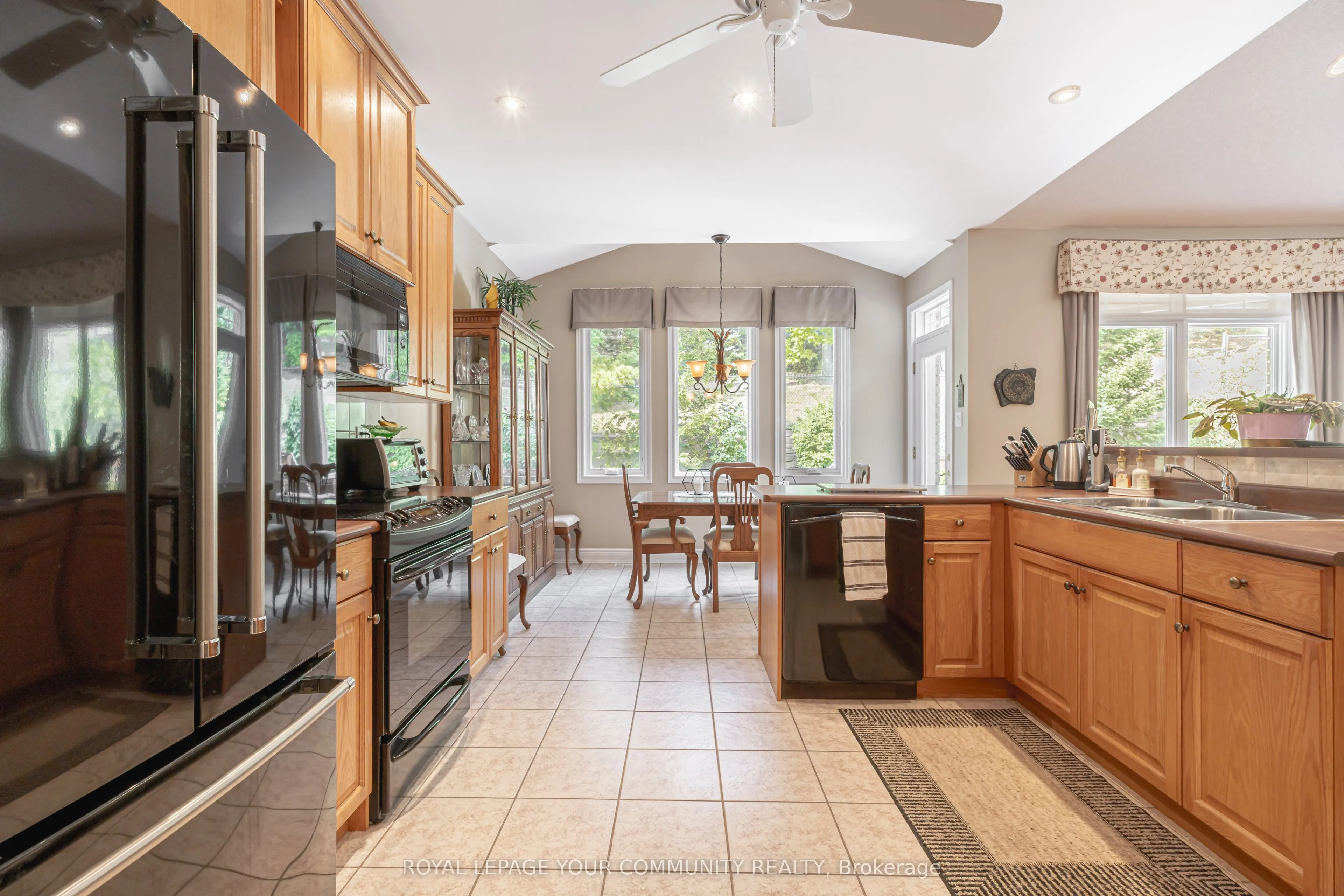 50 Renaissance Point, #17