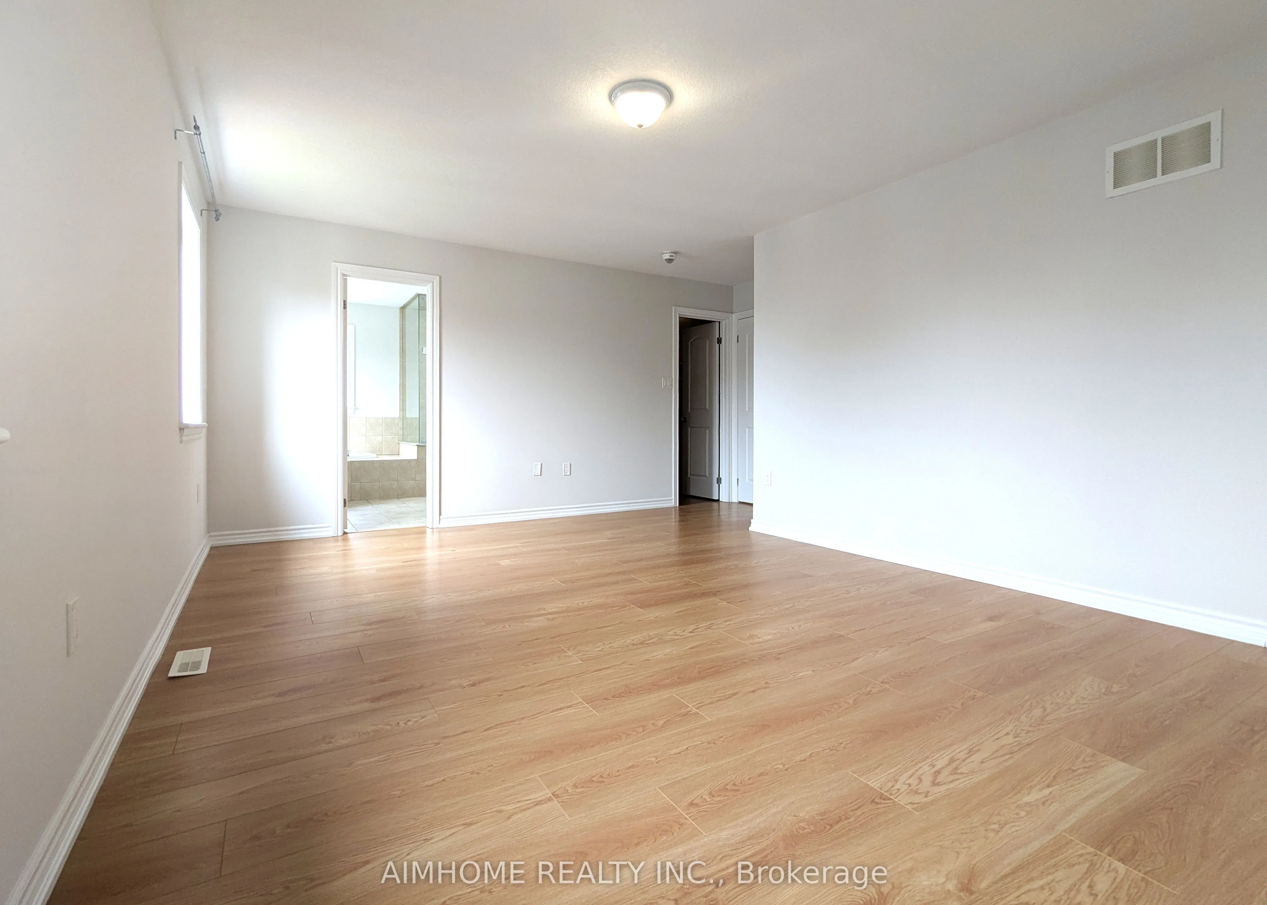 29 Bamburg Street N