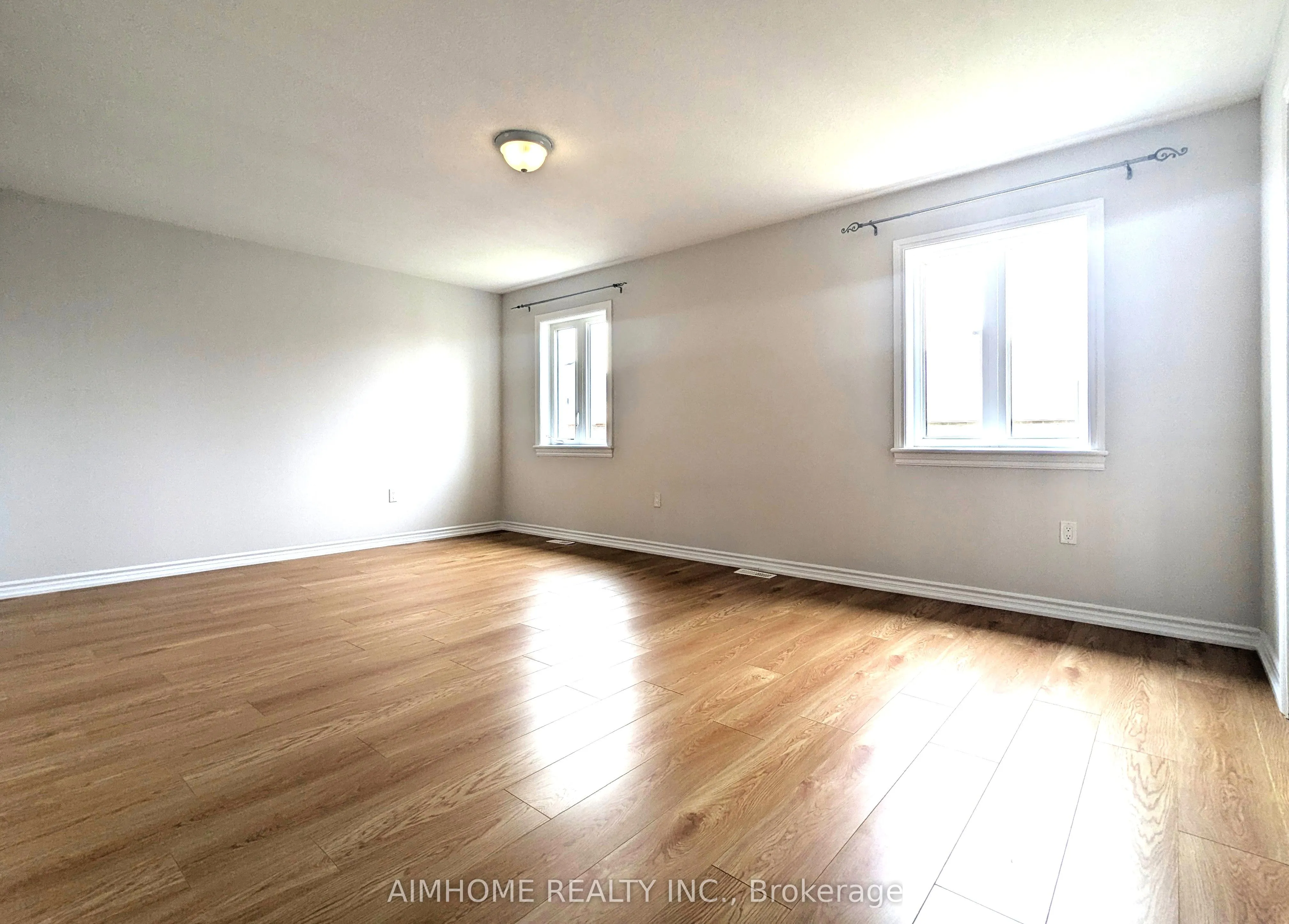 29 Bamburg Street N