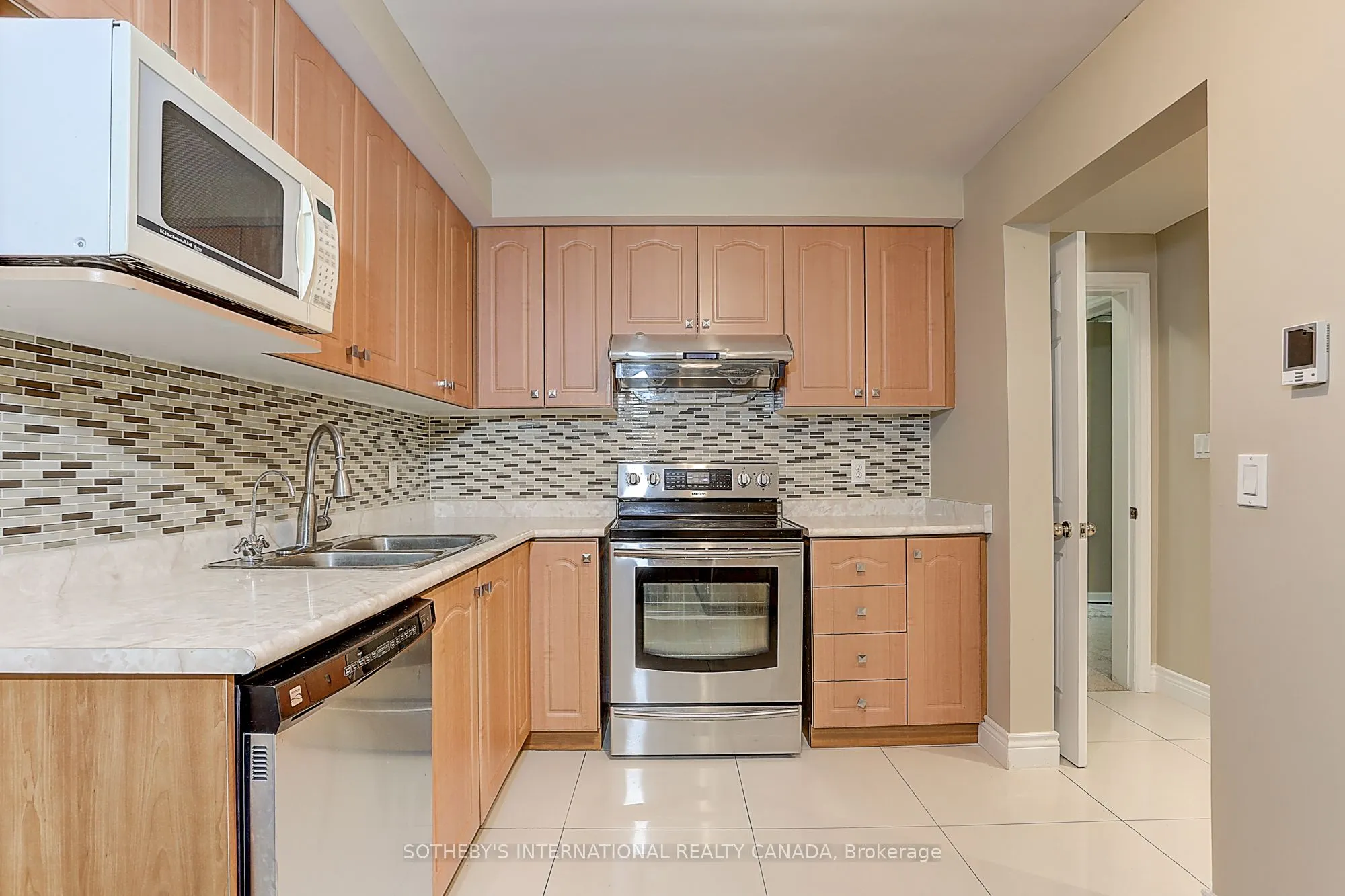 30 Hunters Glen Road