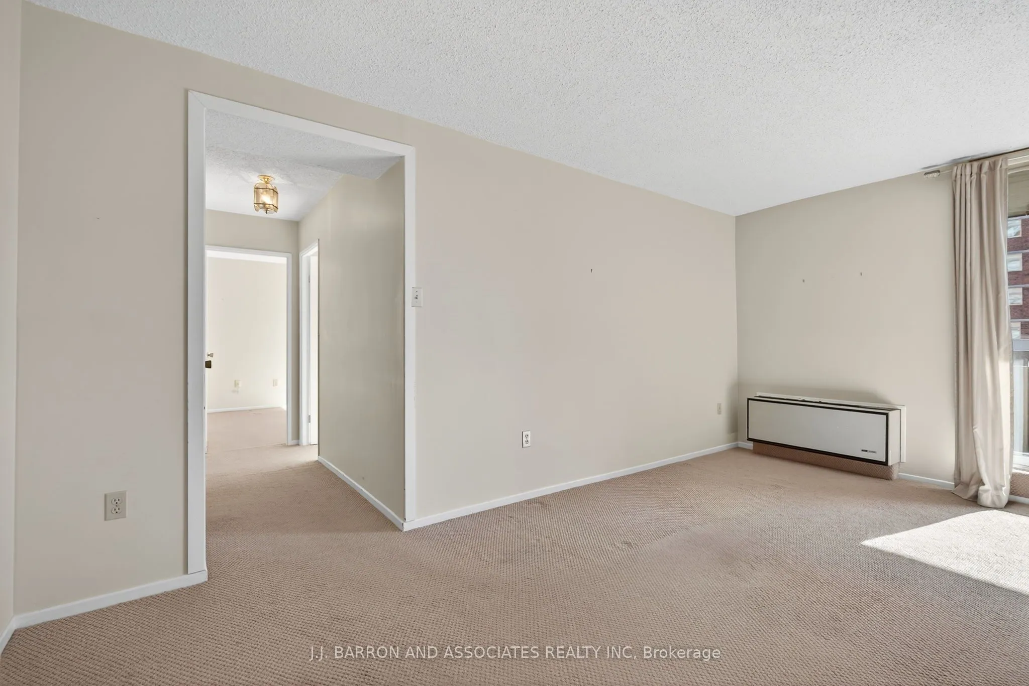 20 William Roe Boulevard, #211