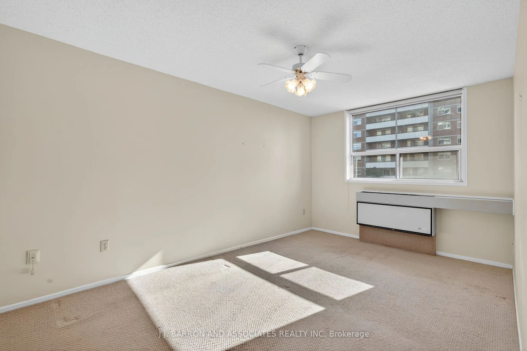 20 William Roe Boulevard, #211