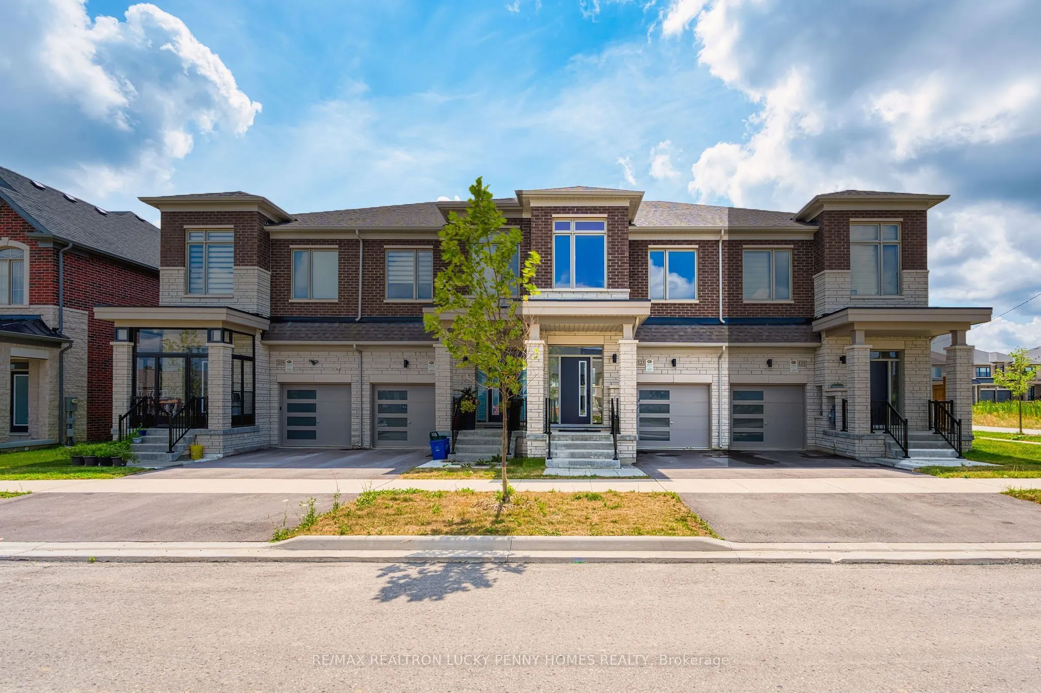 123 SCHMELTZER Crescent