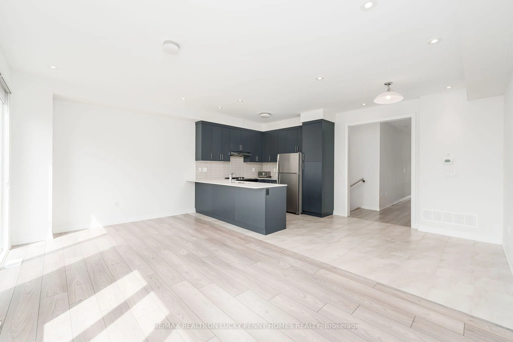123 SCHMELTZER Crescent