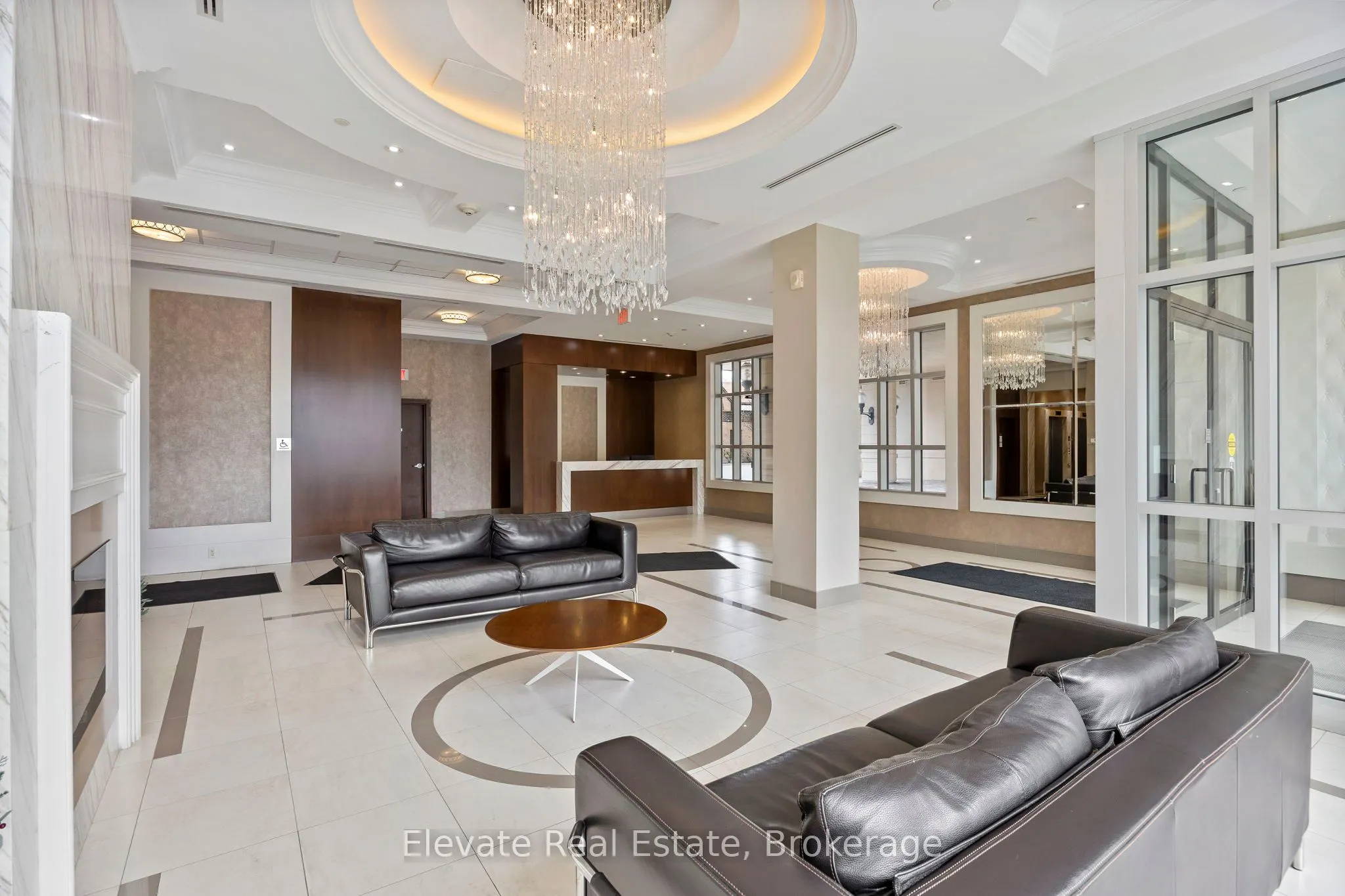 2396 Major Mackenzie Drive, #322