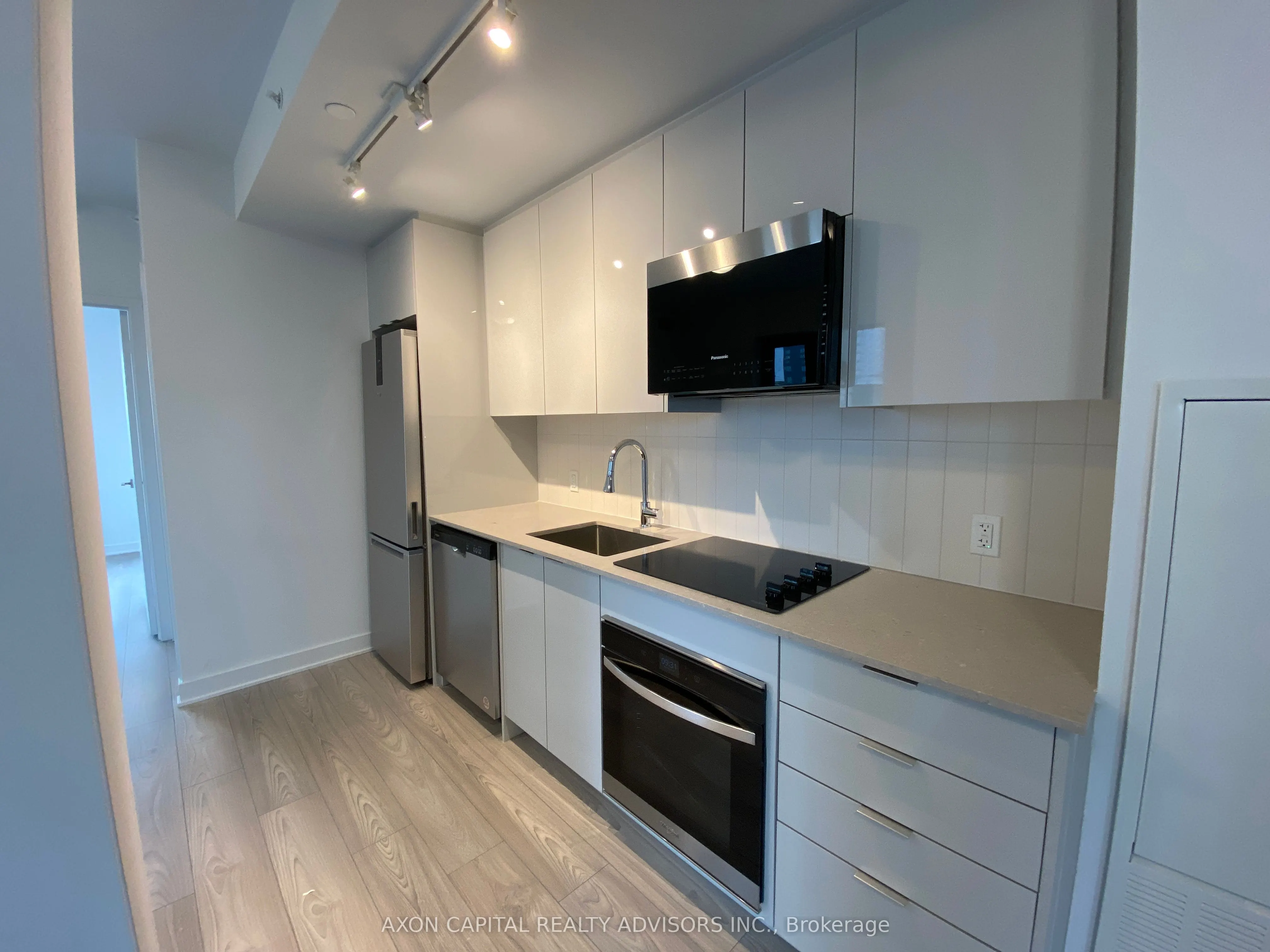 2920 Highway 7 Road, #507