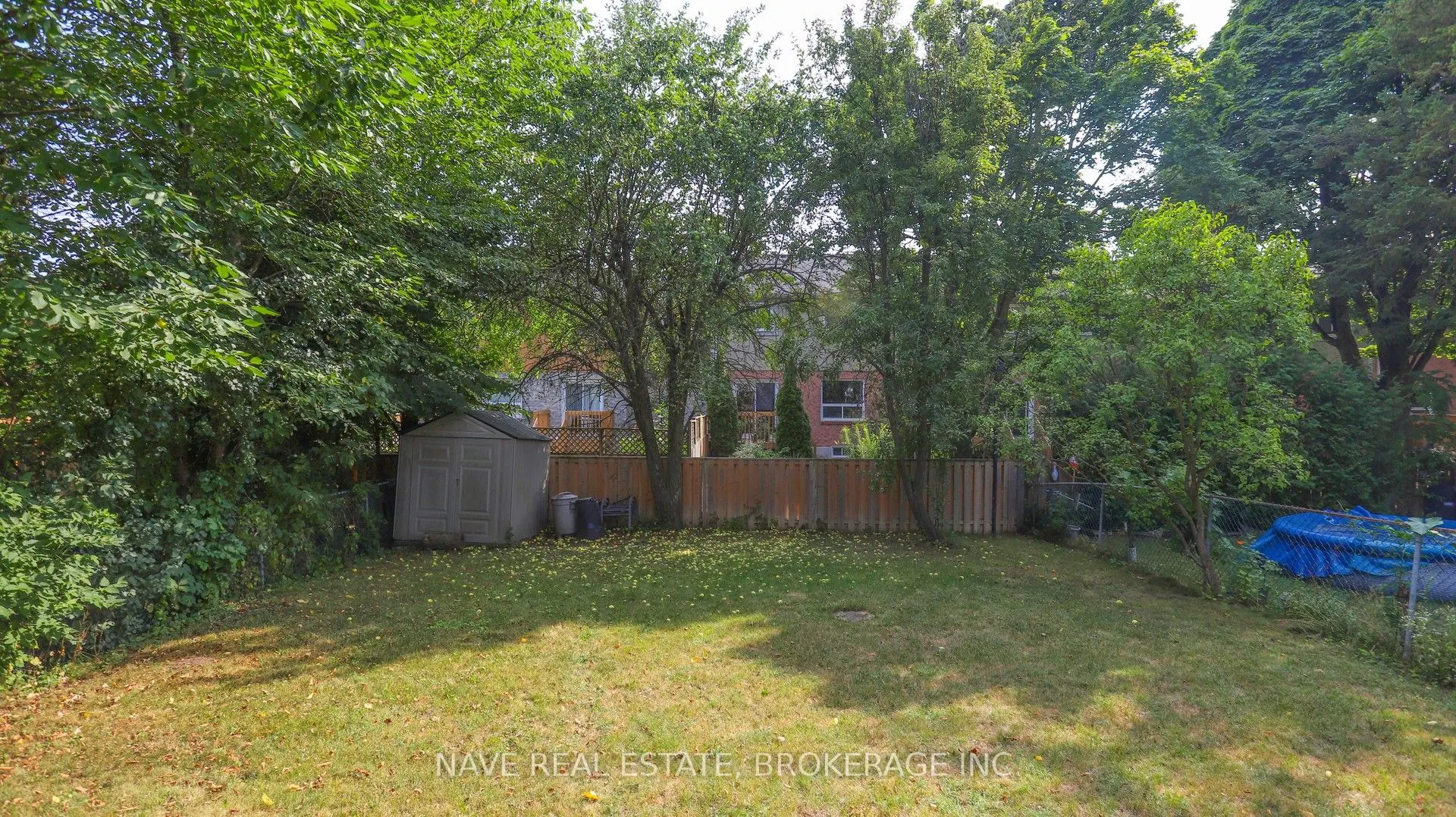 15 Springhead Gardens