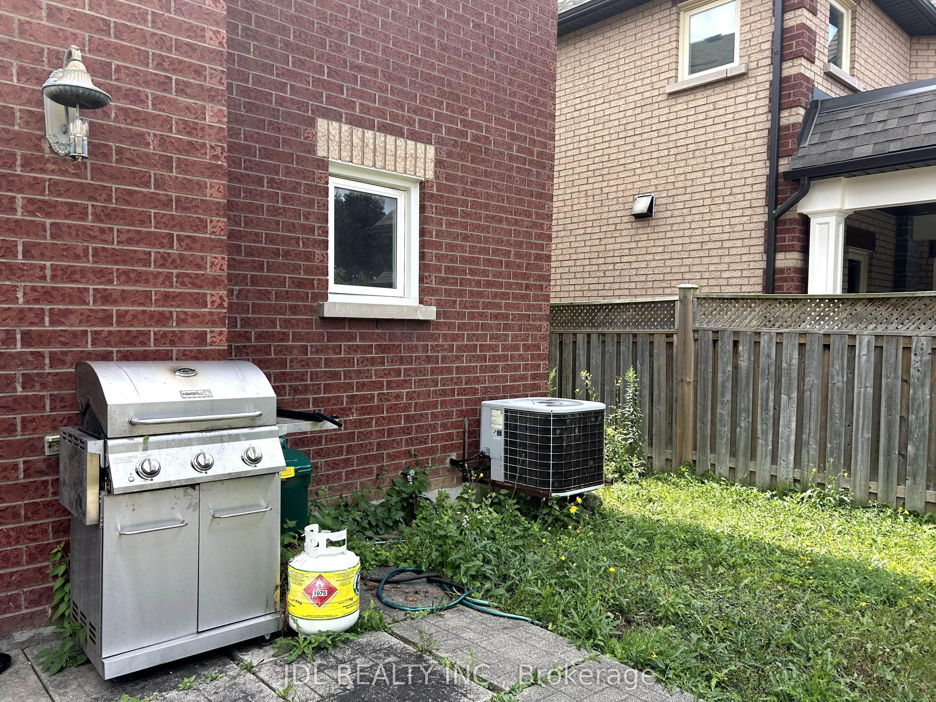 80 Caproni Drive, #Bsmt