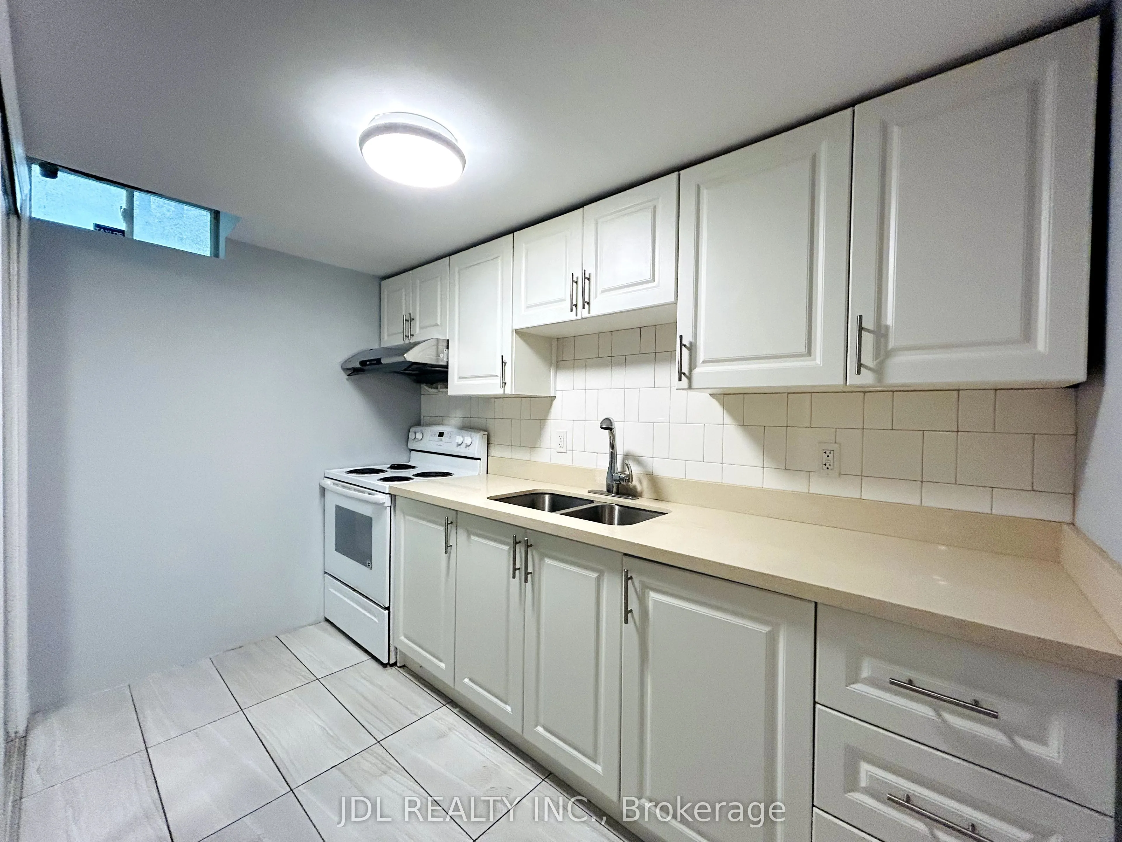 80 Caproni Drive, #Bsmt