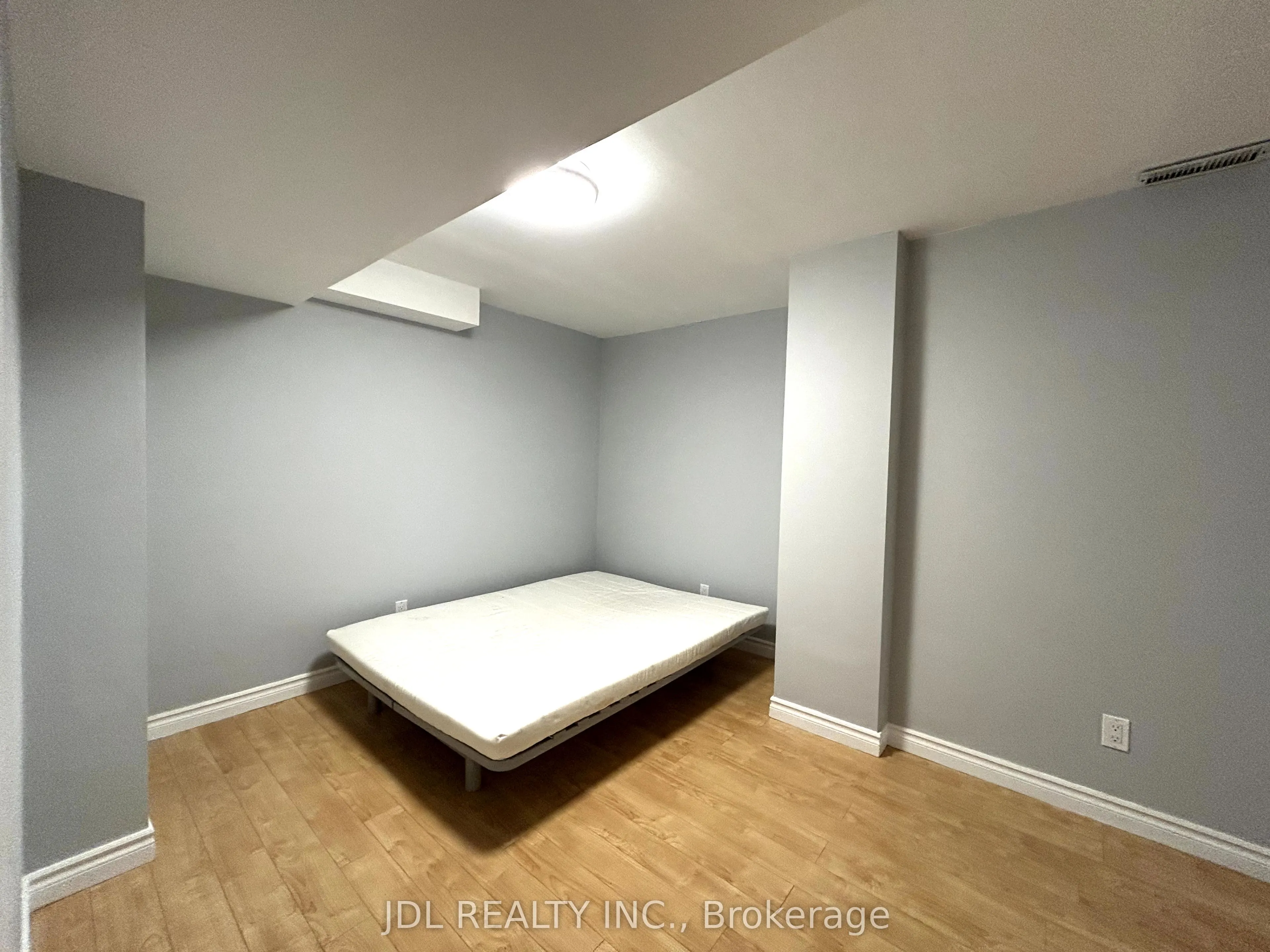 80 Caproni Drive, #Bsmt