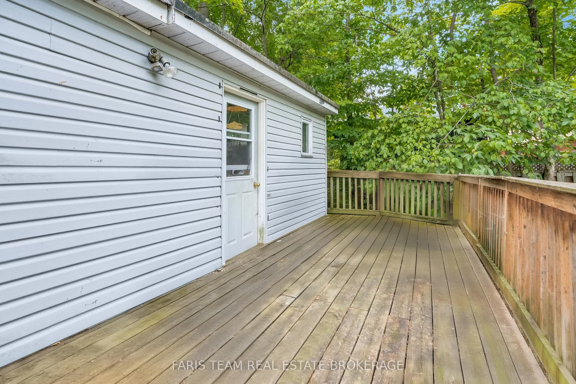 728 Hastings Avenue