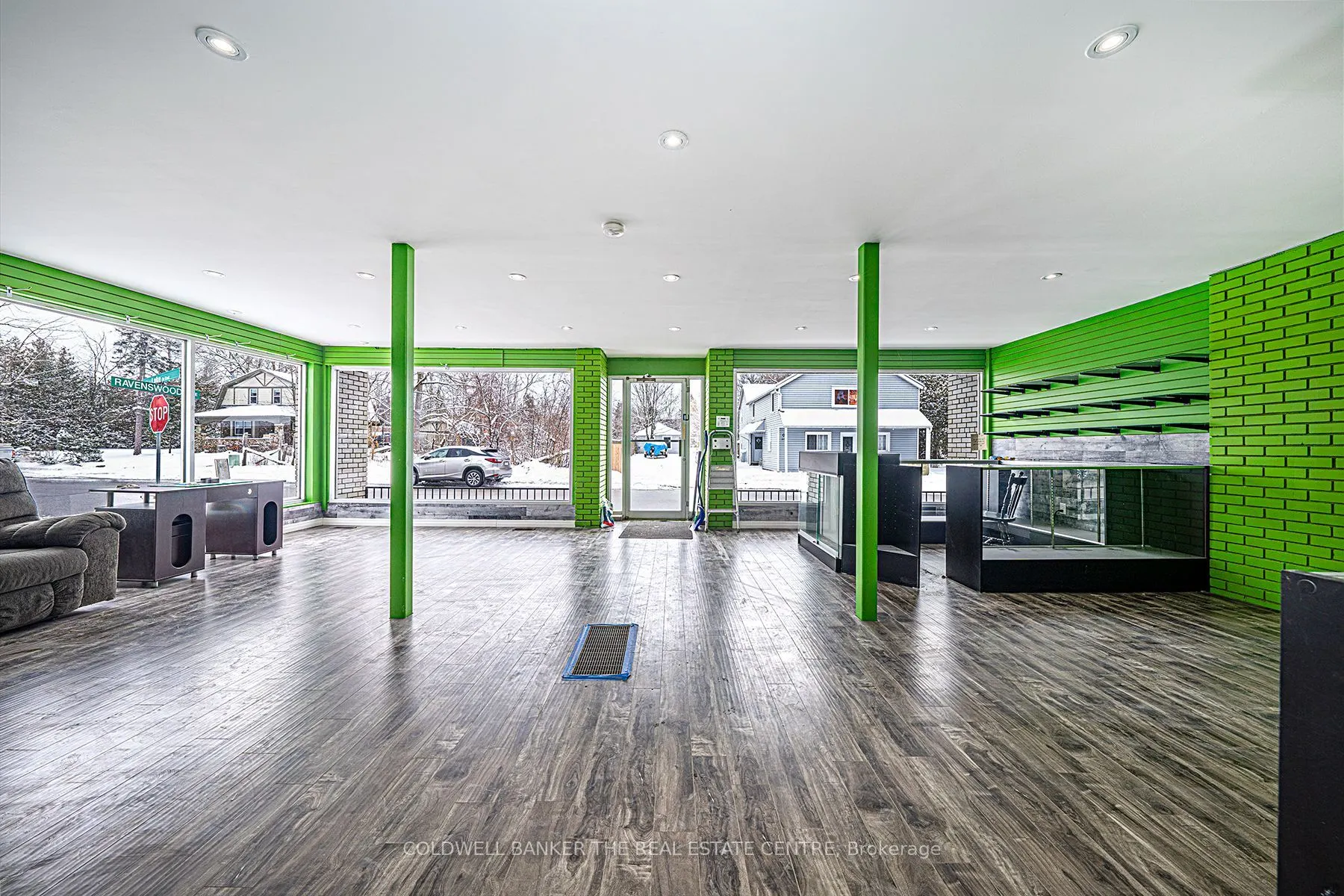 920 Lake Drive