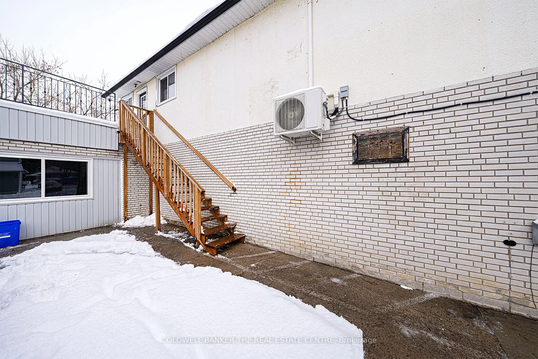 920 Lake Drive