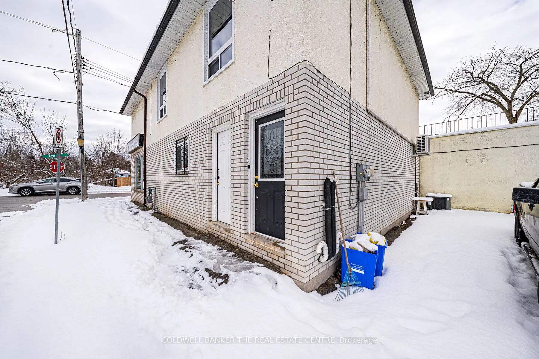 920 Lake Drive