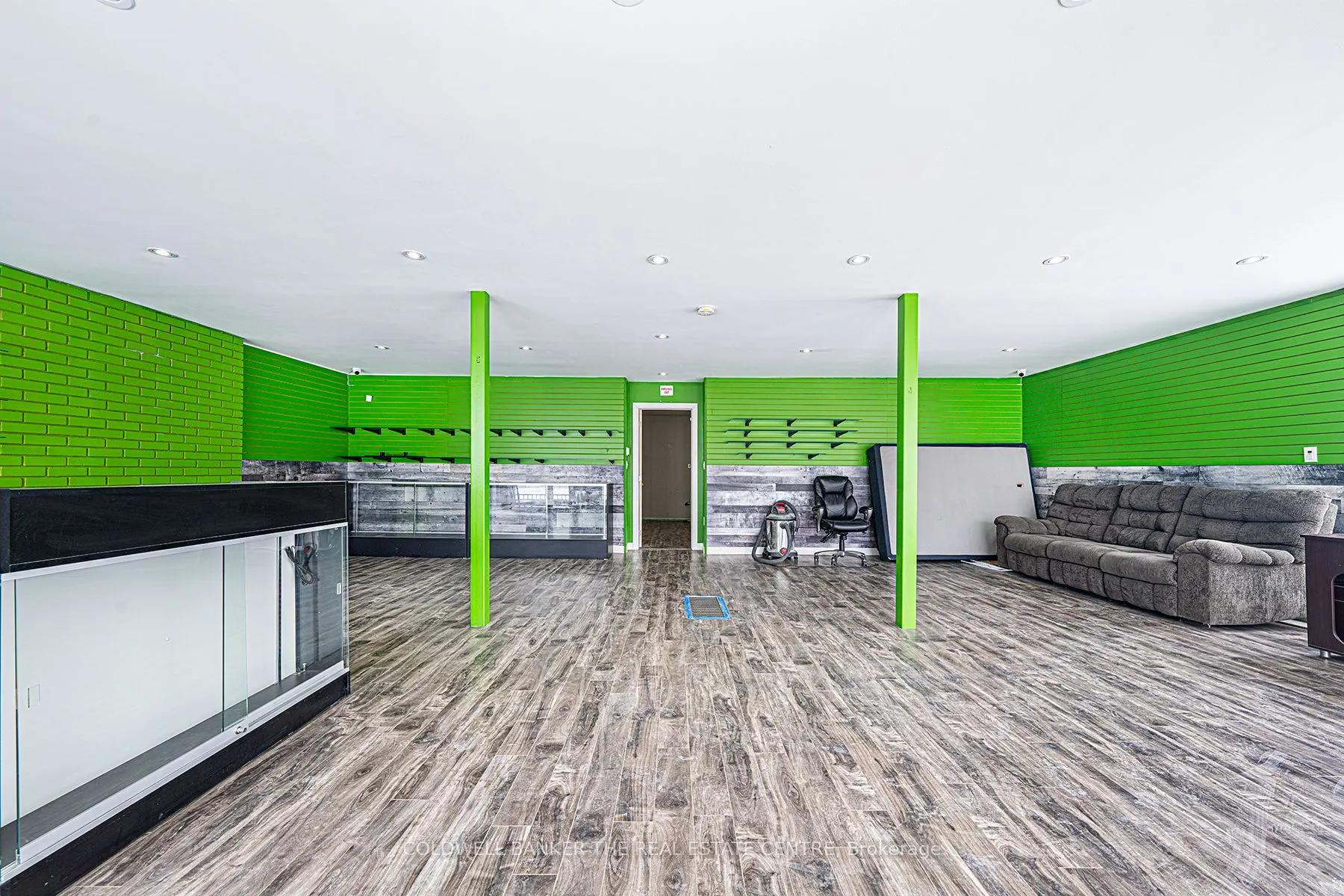 920 Lake Drive