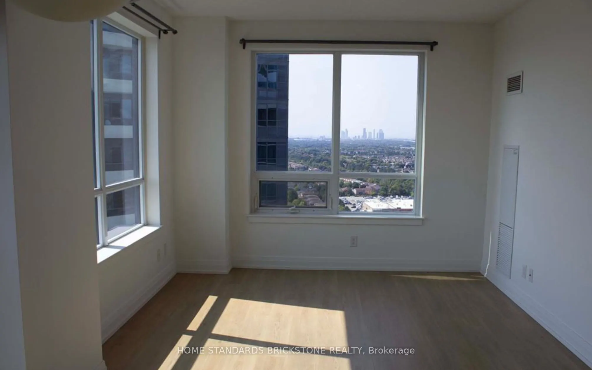 7165 Yonge Street, #2309