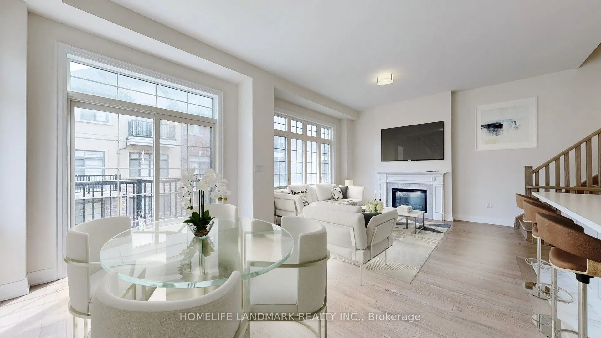 1 AbbeyHill Lane