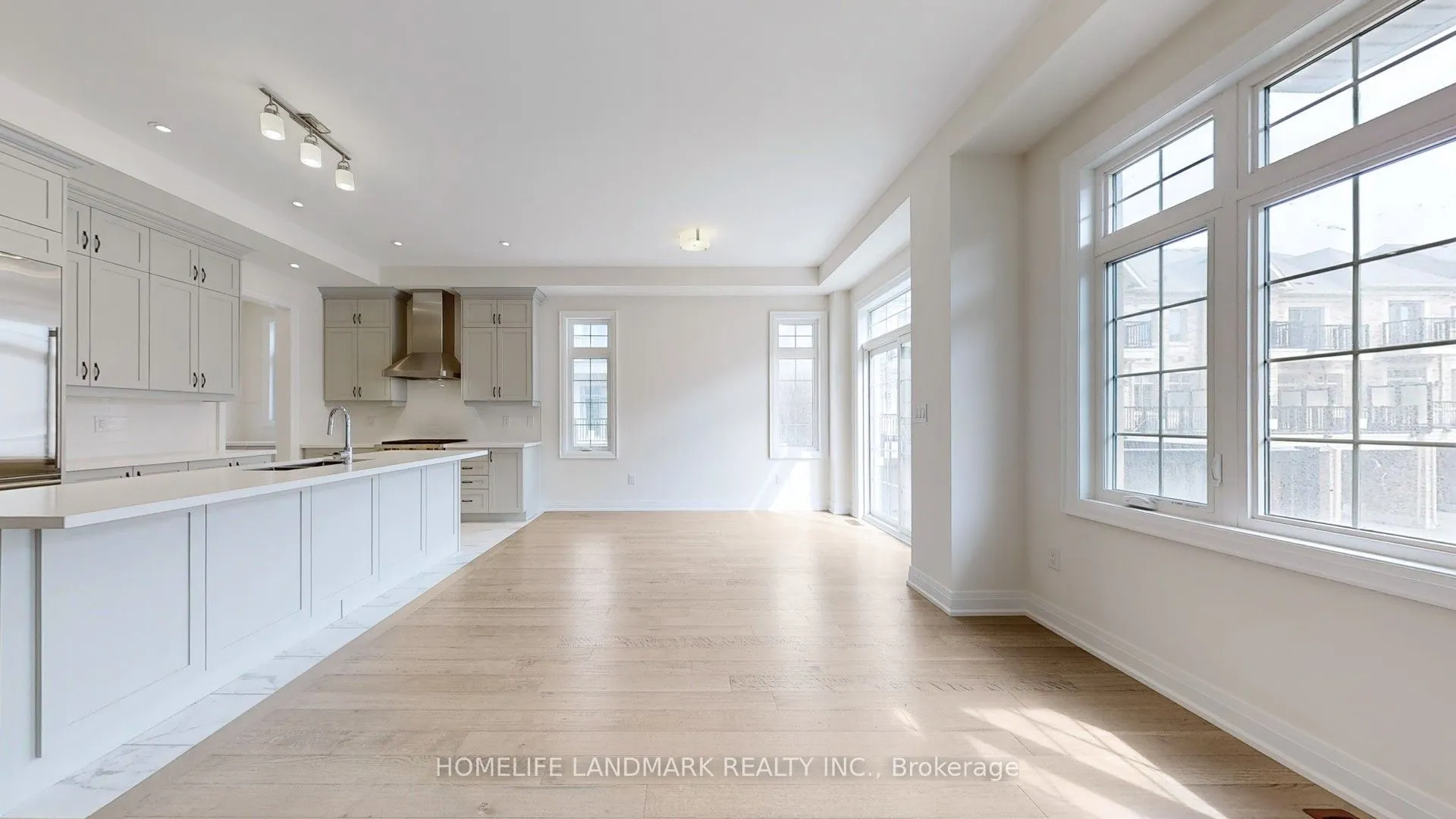 1 AbbeyHill Lane