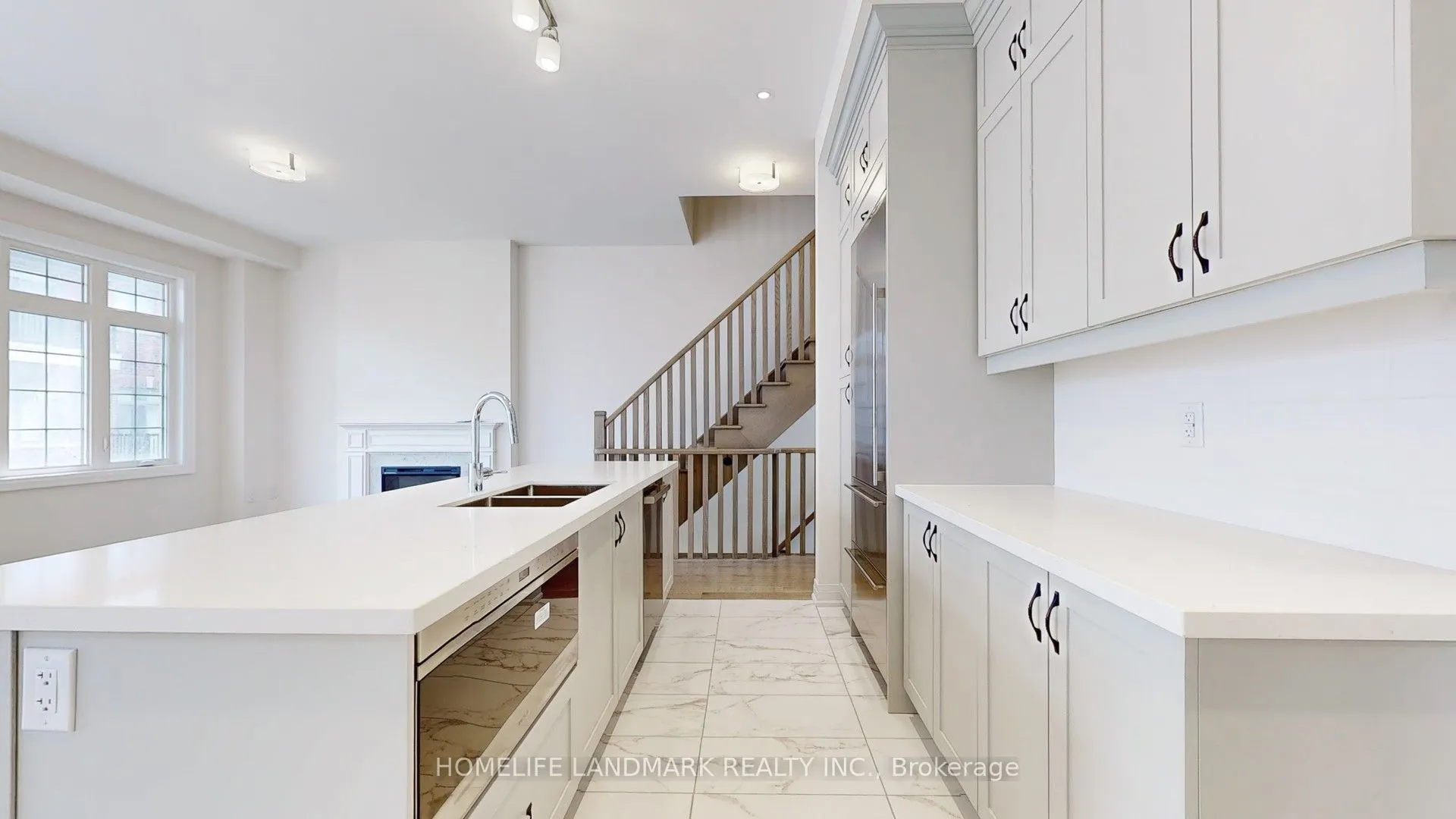 1 AbbeyHill Lane