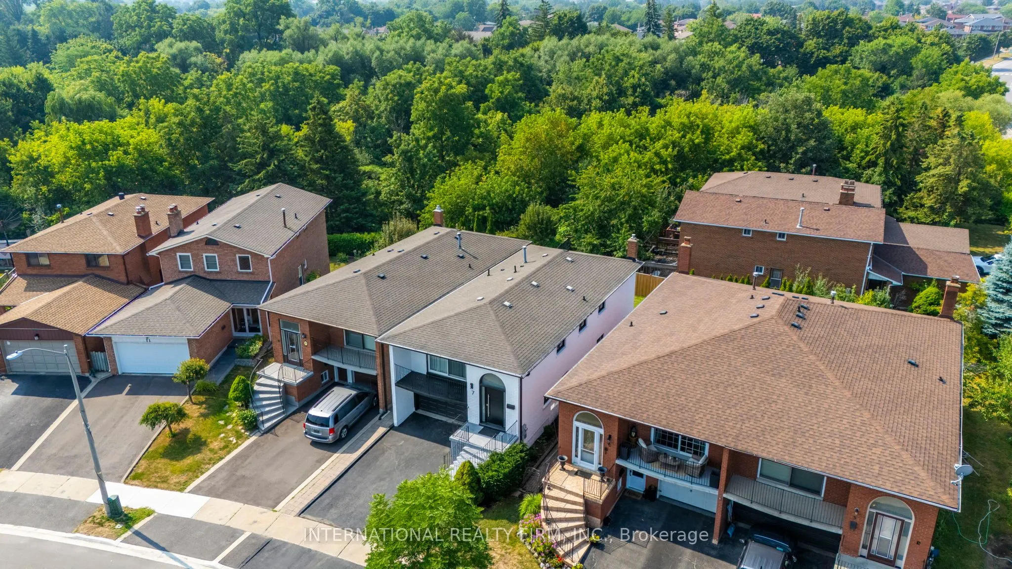 7 Boyne Highlands Court