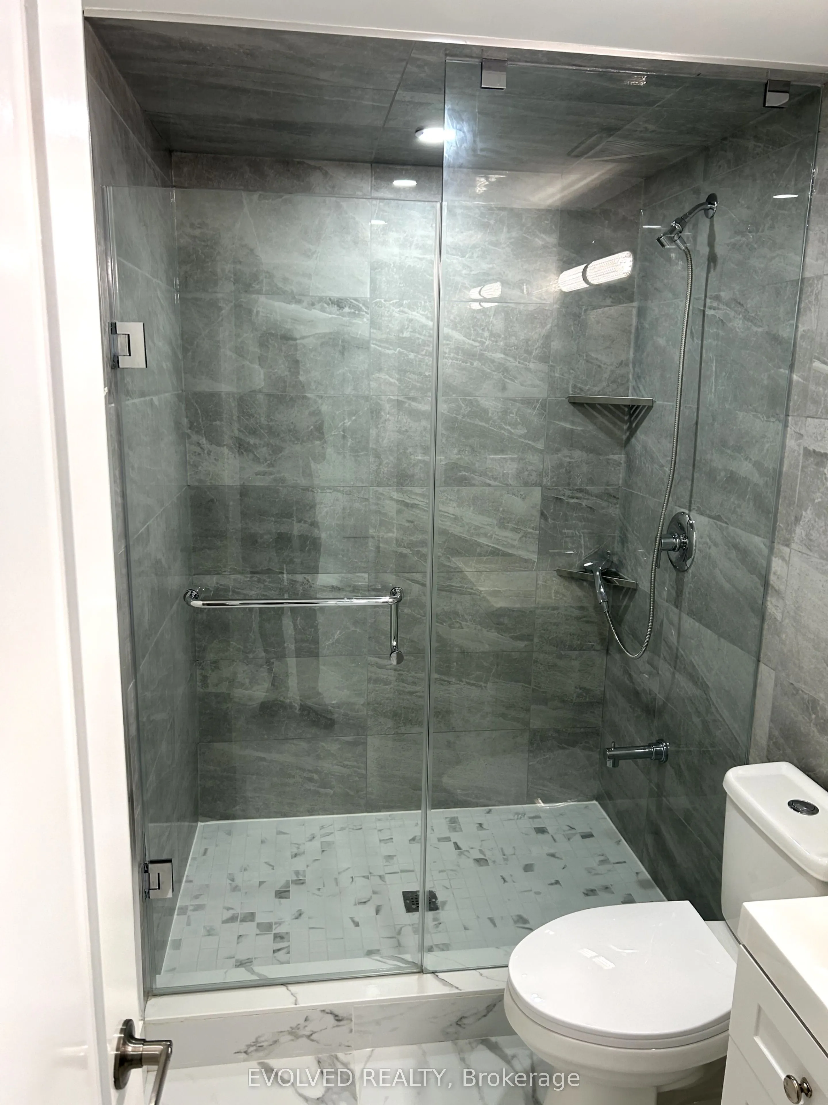 42 Cannes Avenue, #Lower Level