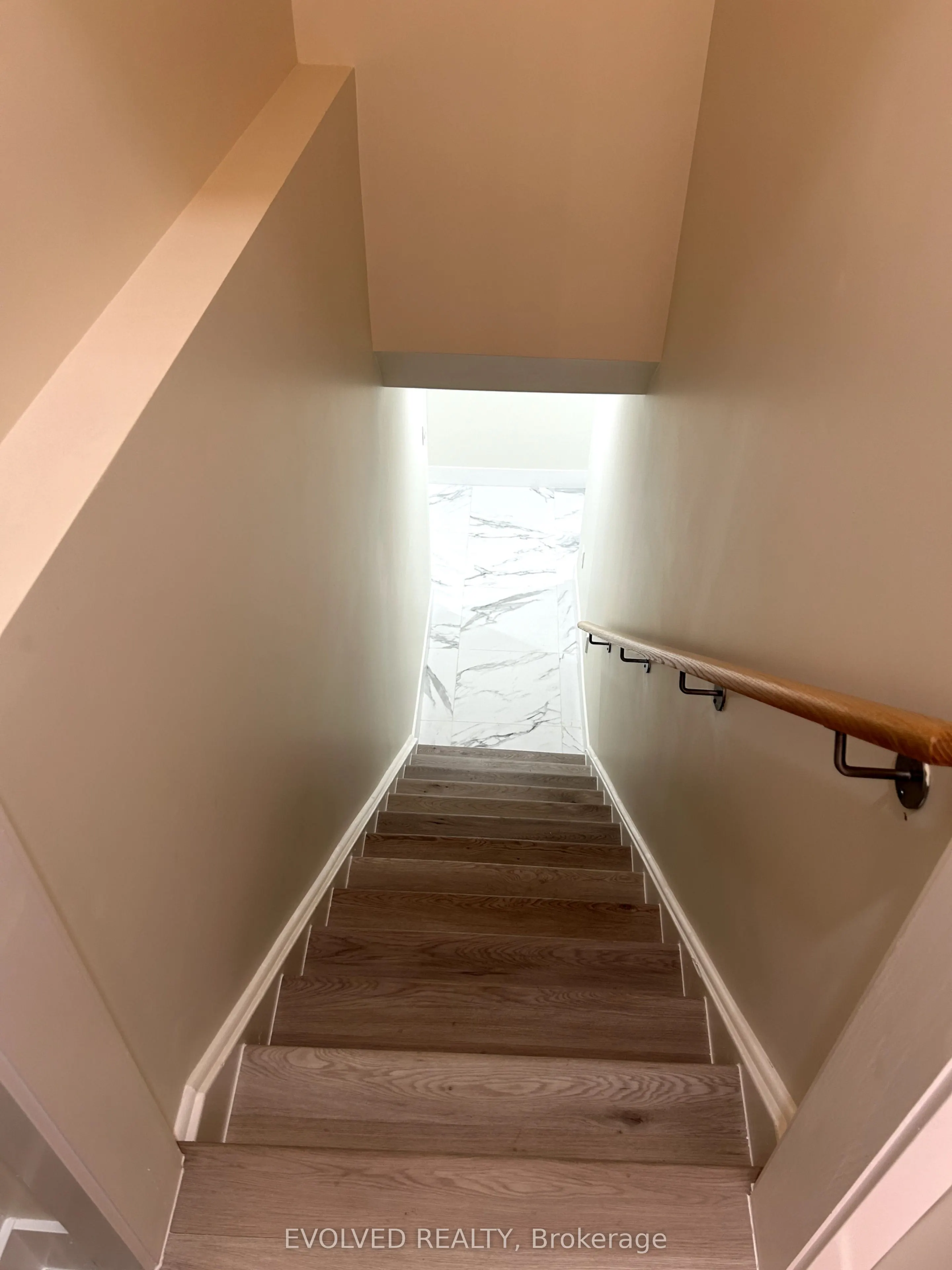 42 Cannes Avenue, #Lower Level