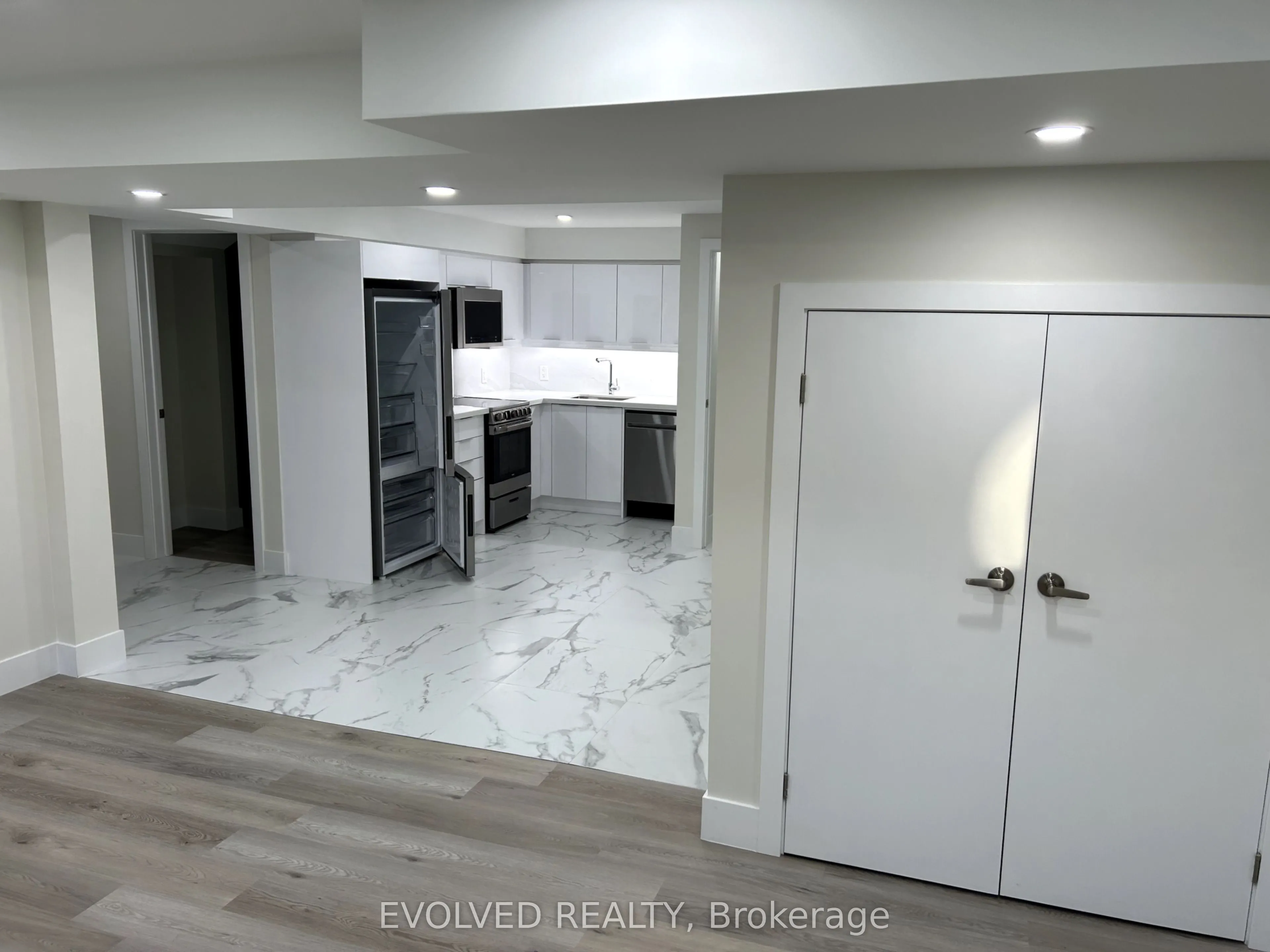 42 Cannes Avenue, #Lower Level