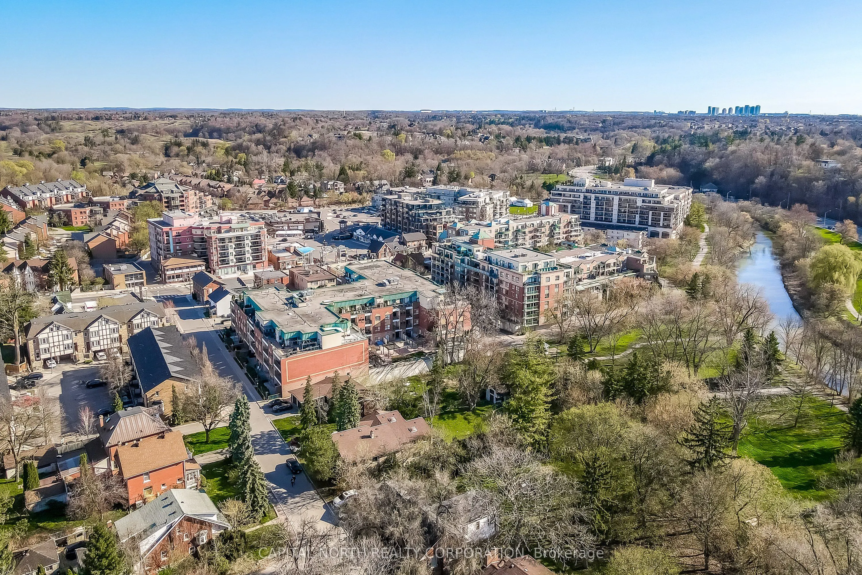 141 Woodbridge Avenue, #208
