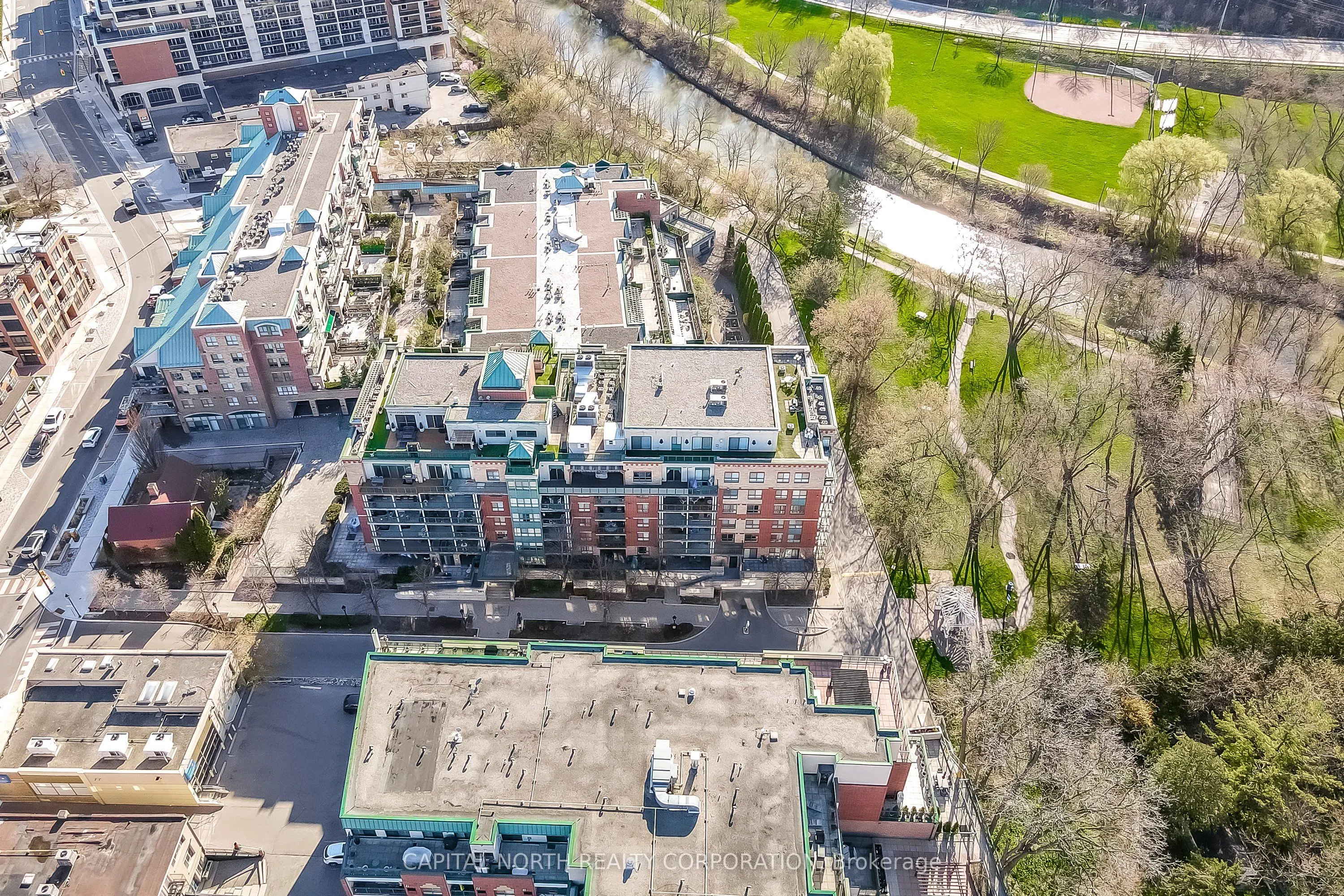 141 Woodbridge Avenue, #208