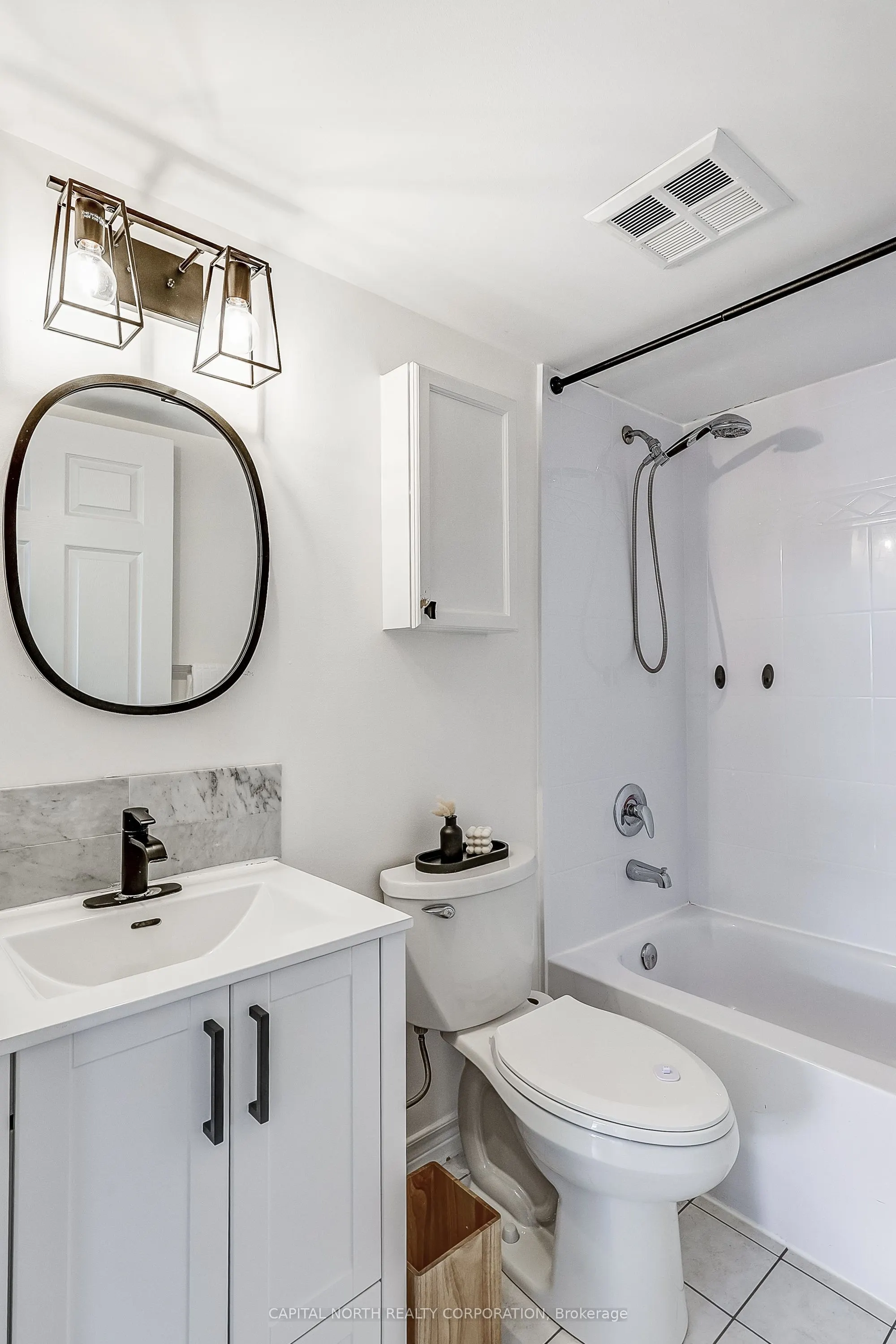 141 Woodbridge Avenue, #208
