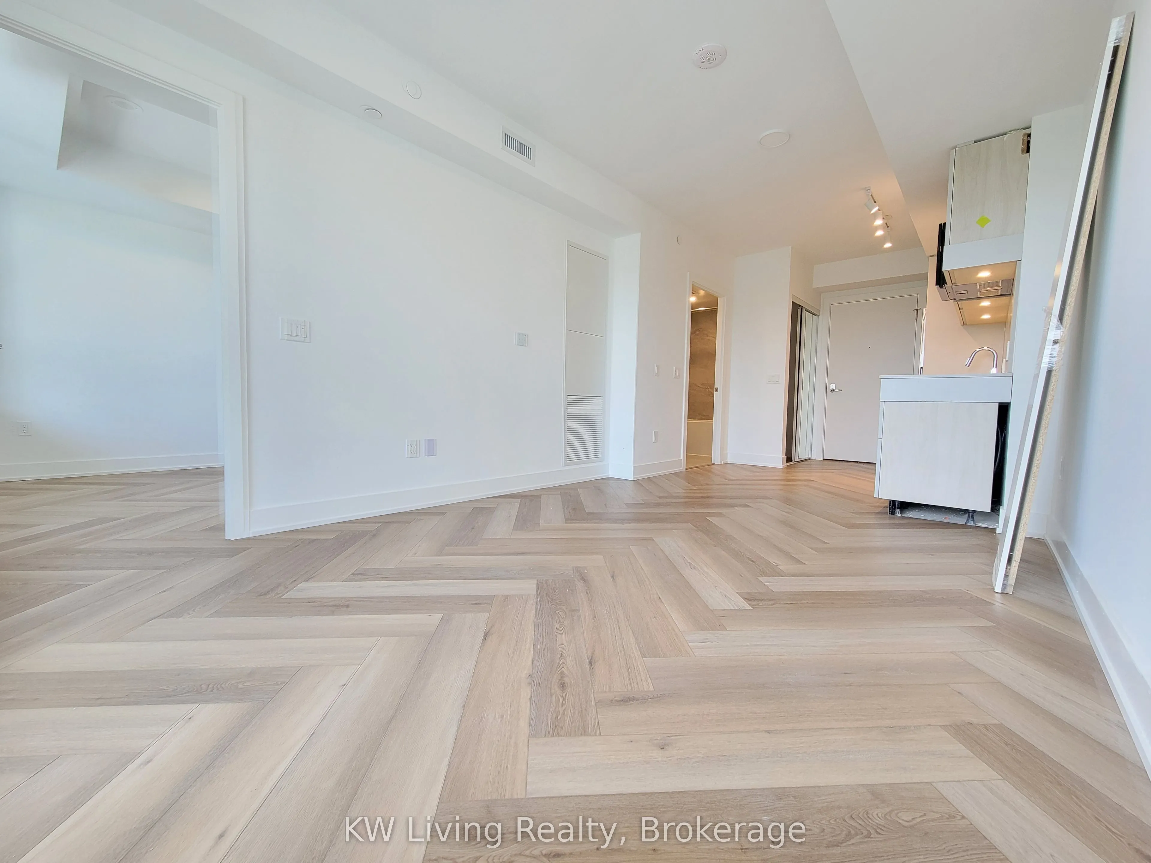 8 Cedarland Drive, #1809
