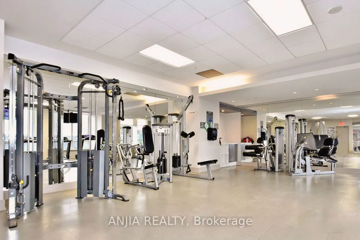 7161 Yonge Street, #1032