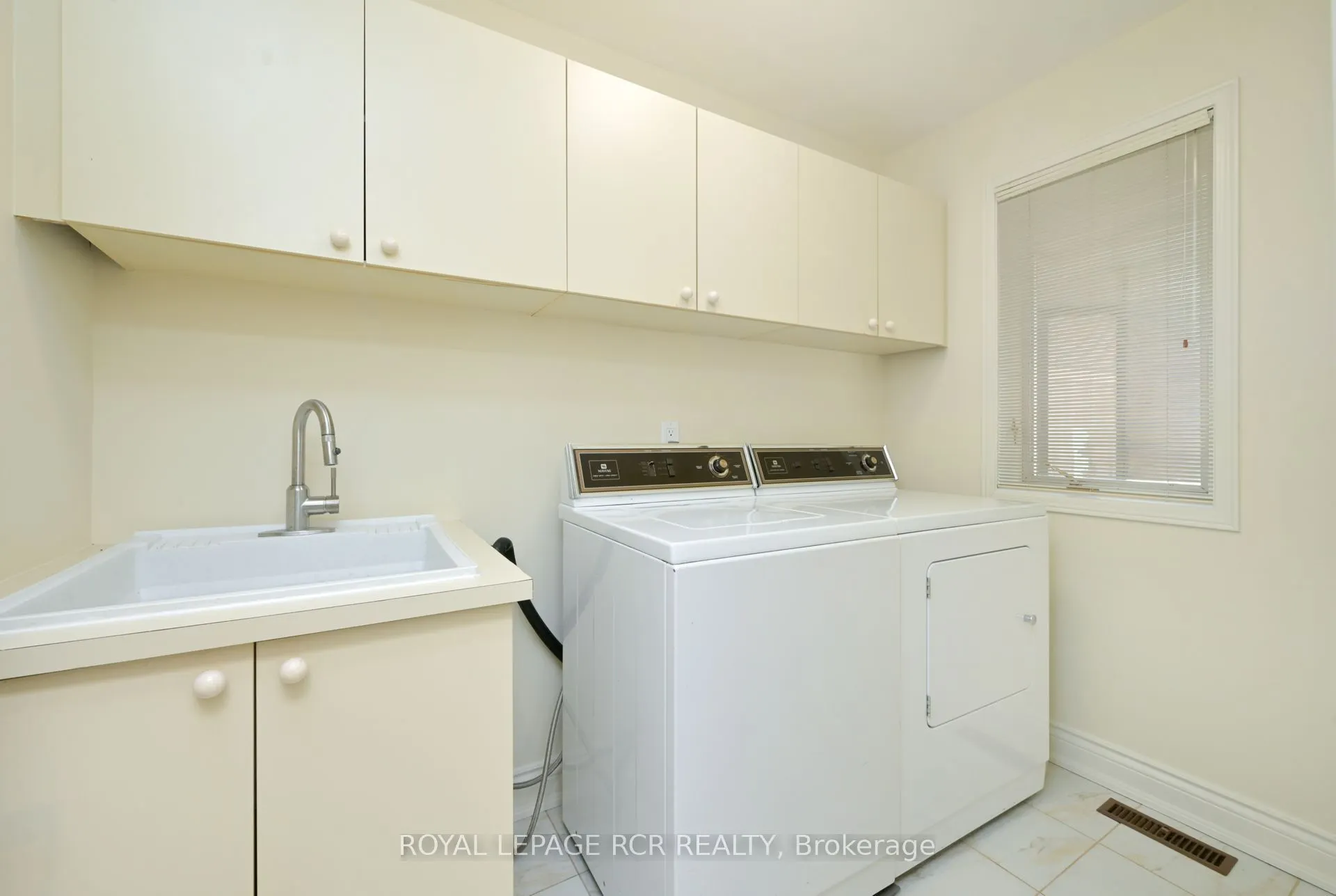 68 Riverview Road, #7