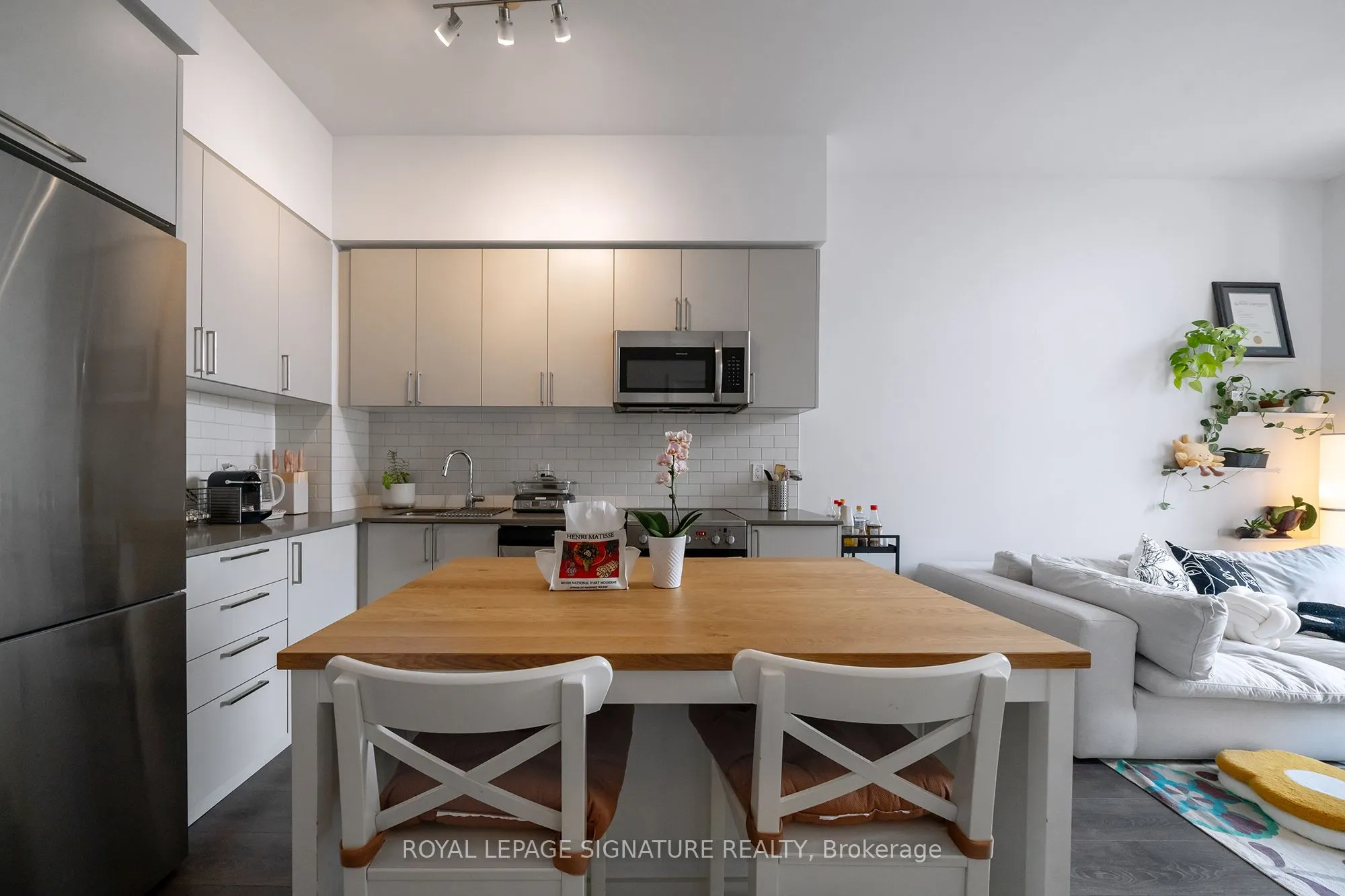 278 Buchanan Drive, #916E