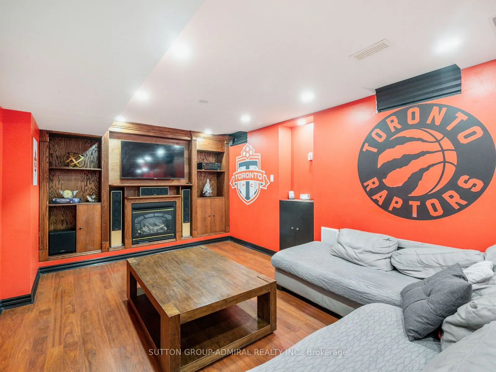 4 Haywood Drive