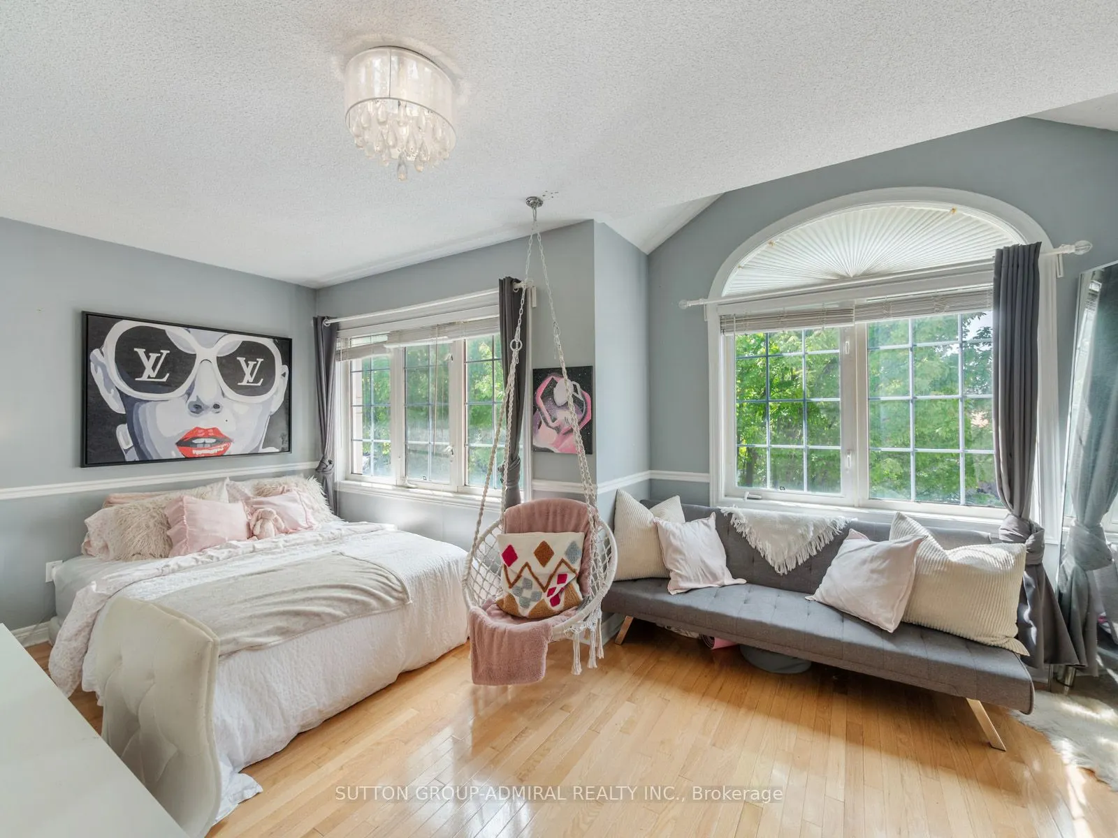 4 Haywood Drive