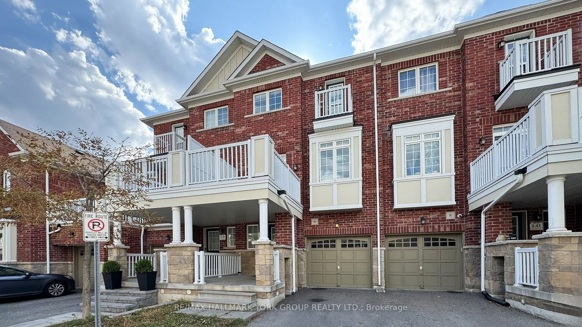 6 Roy Grove Way, #40