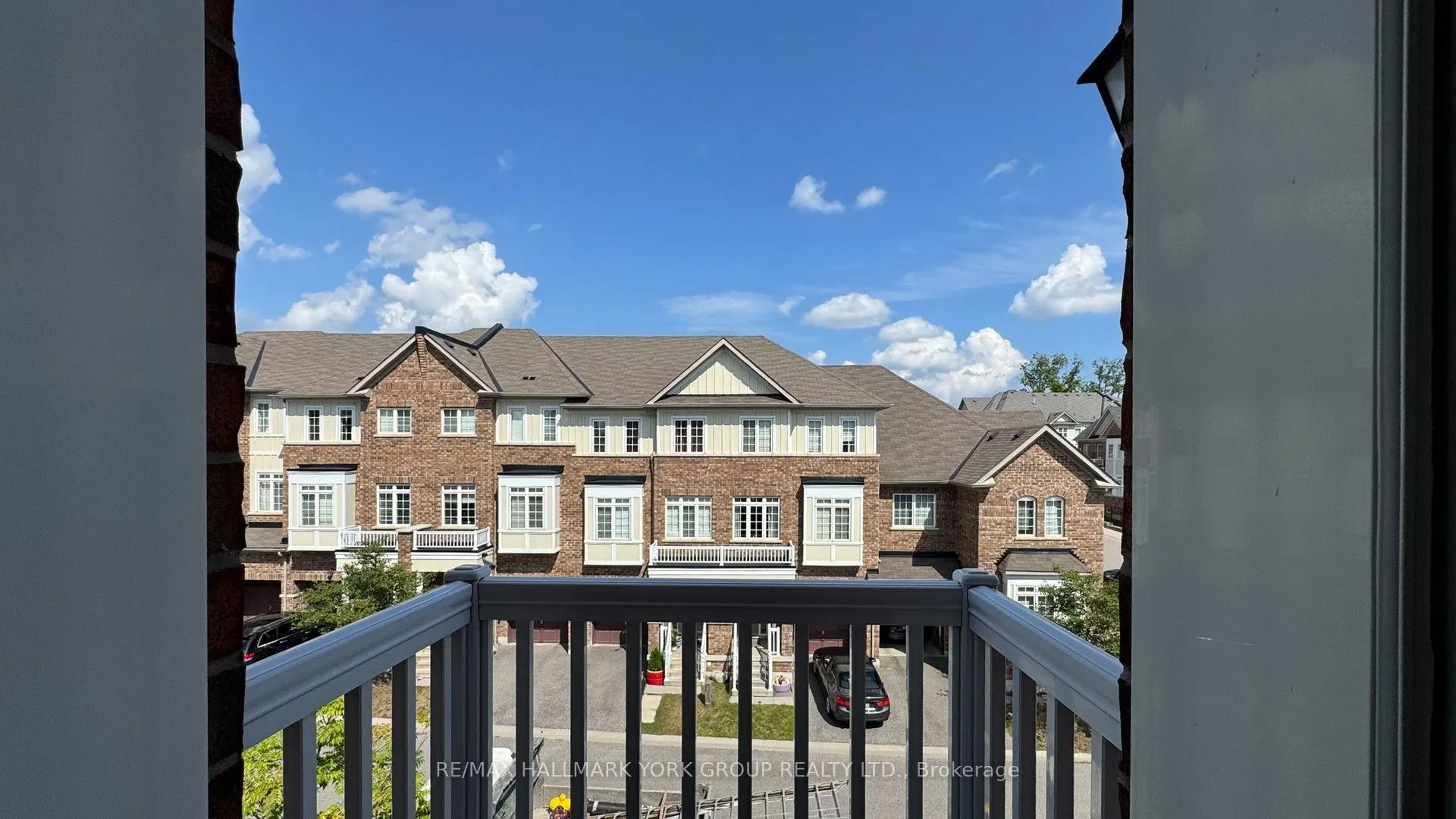 6 Roy Grove Way, #40