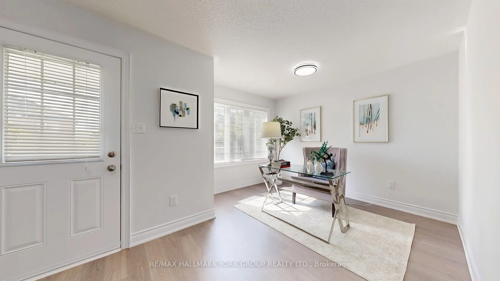6 Roy Grove Way, #40