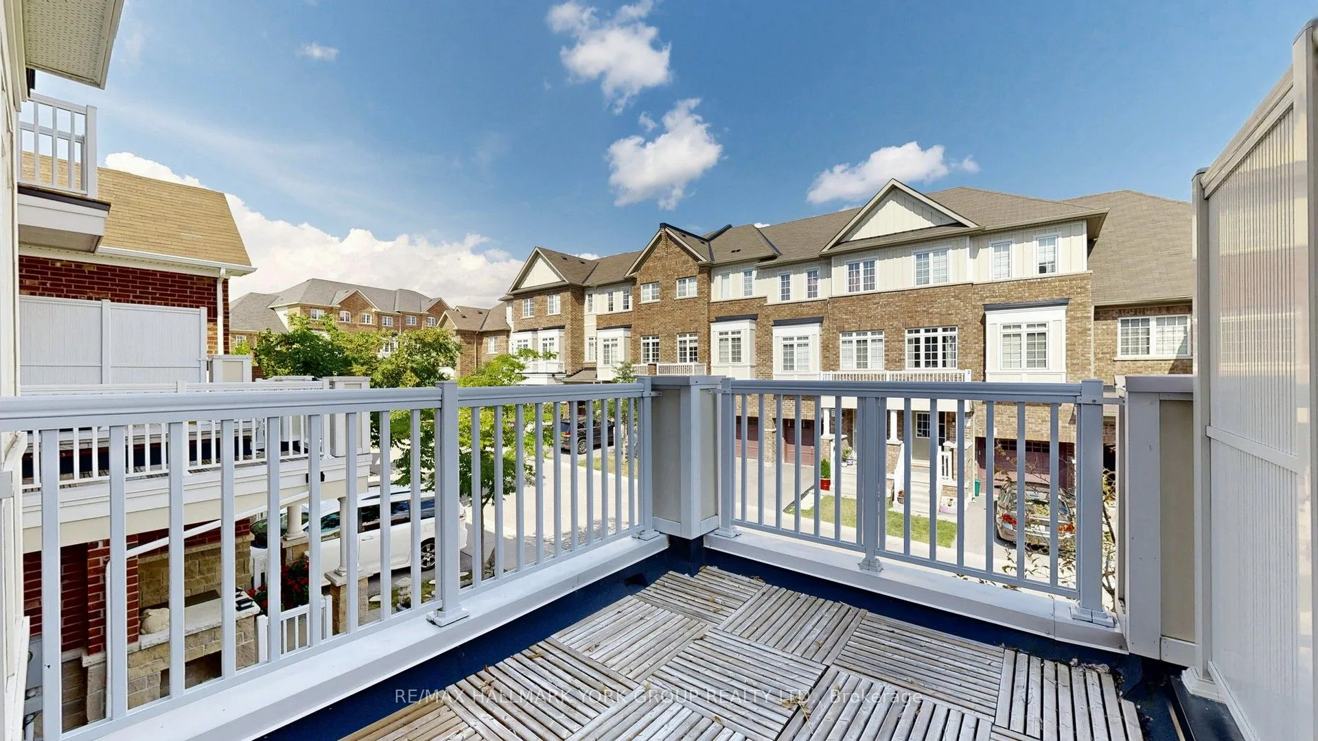 6 Roy Grove Way, #40