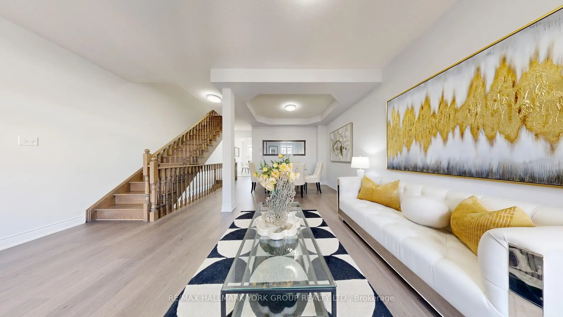 6 Roy Grove Way, #40