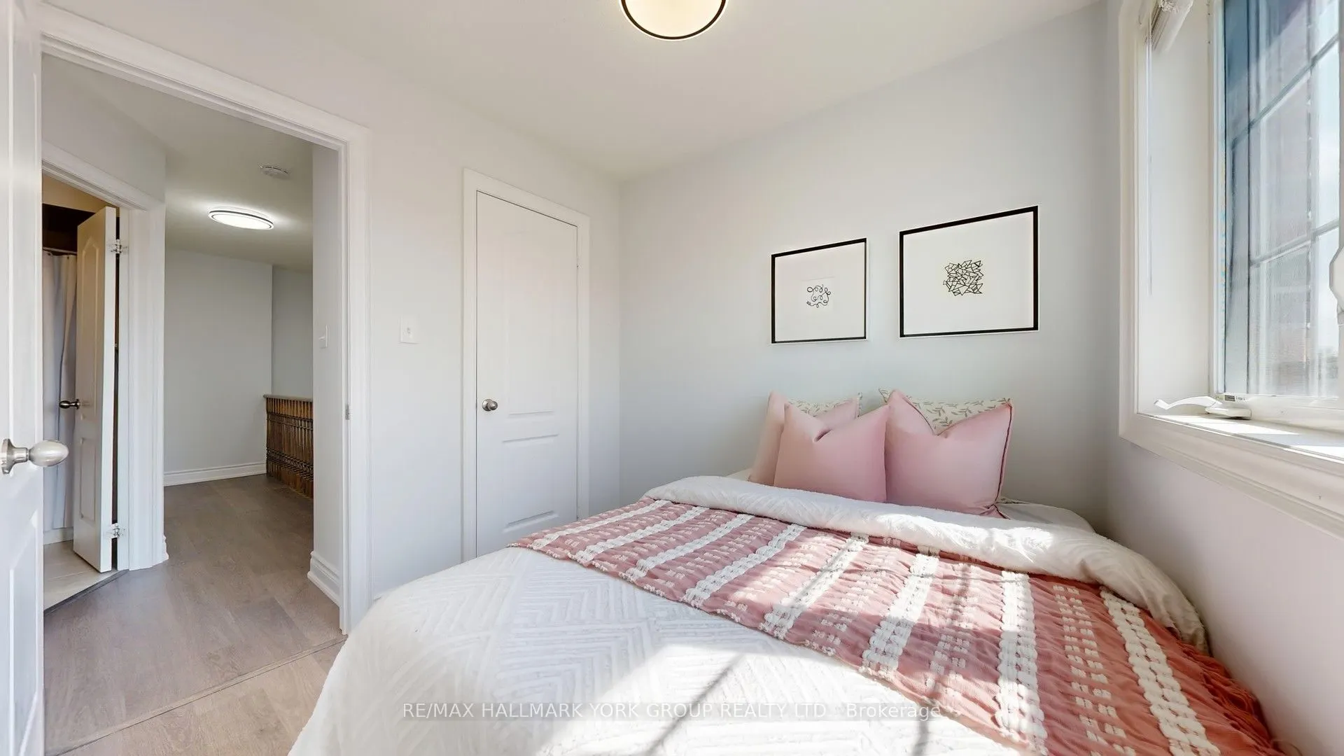 6 Roy Grove Way, #40