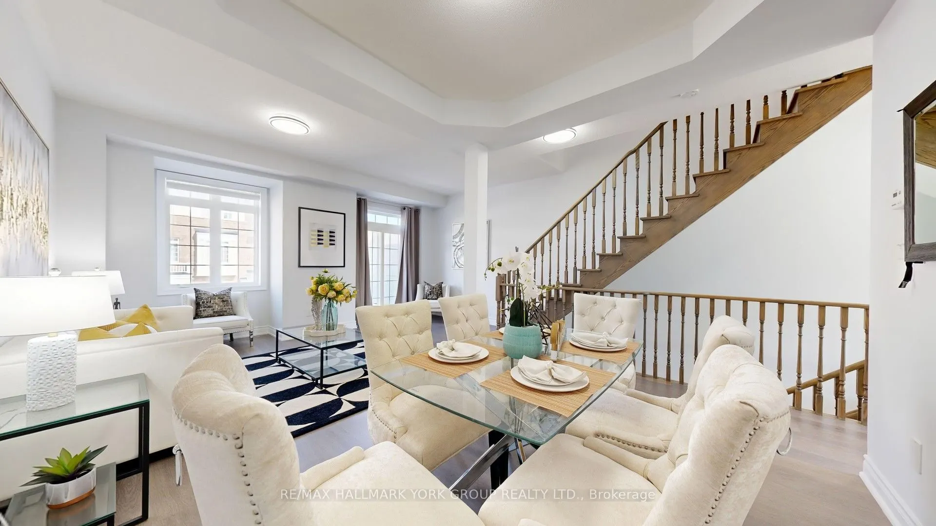 6 Roy Grove Way, #40