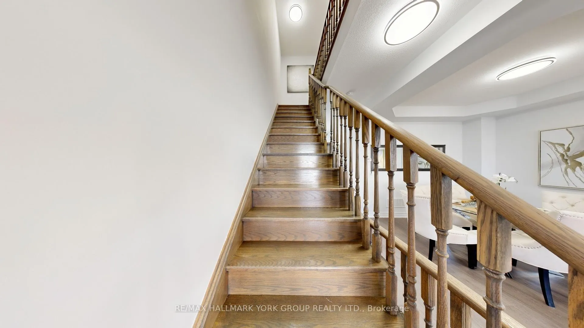 6 Roy Grove Way, #40