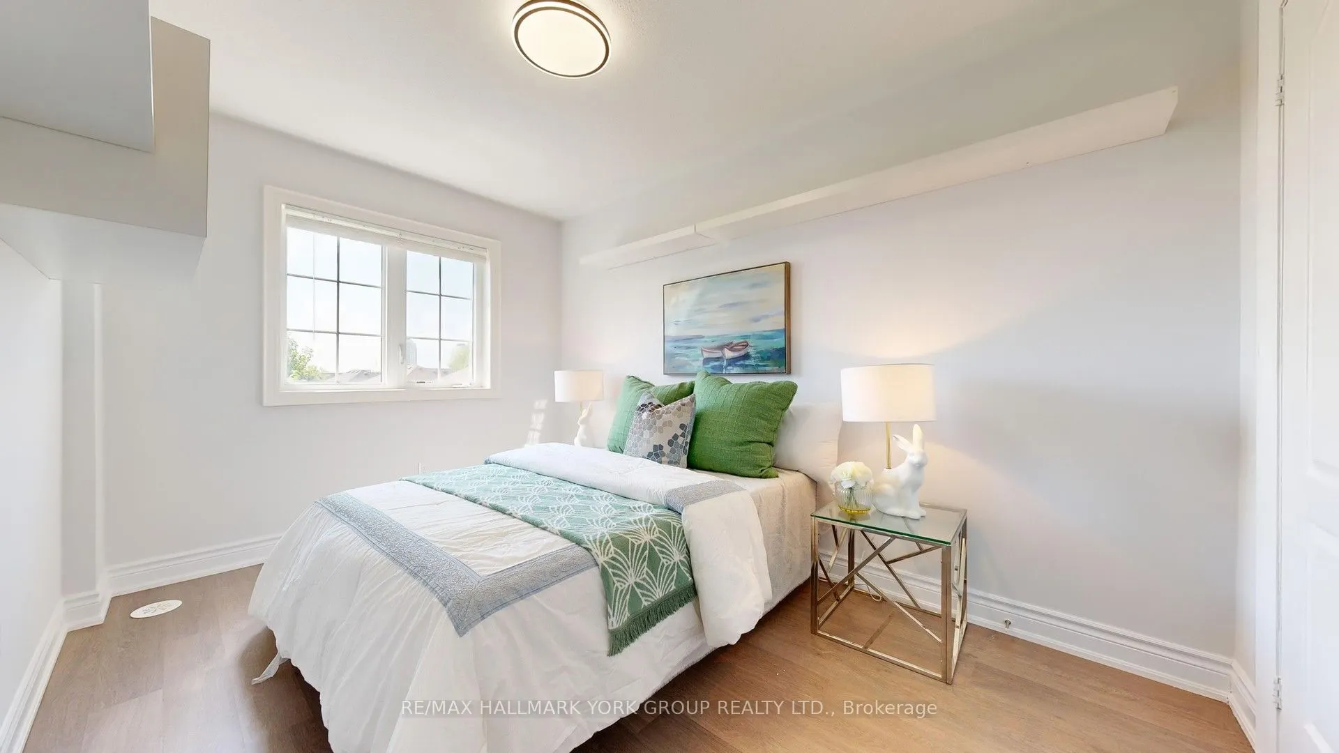 6 Roy Grove Way, #40