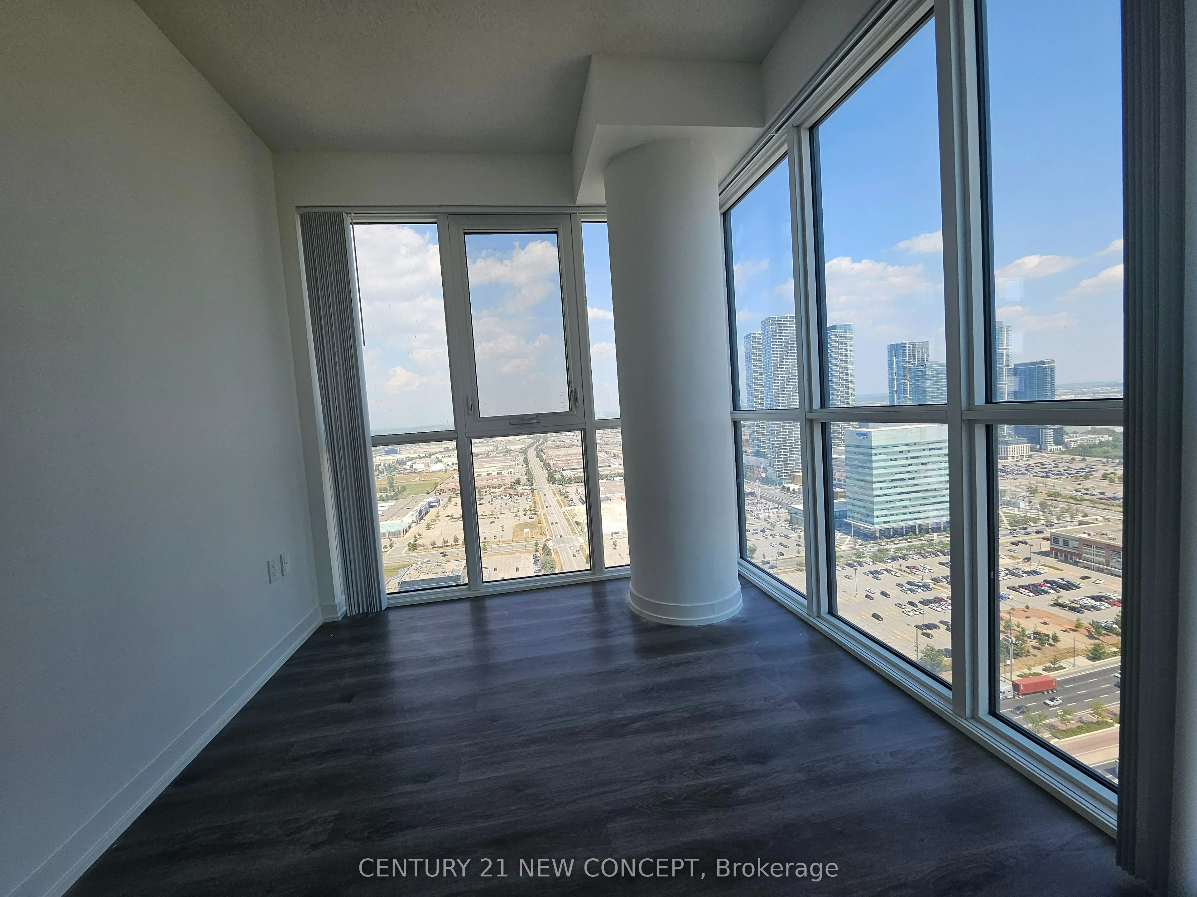 28 Interchange Way, #3605