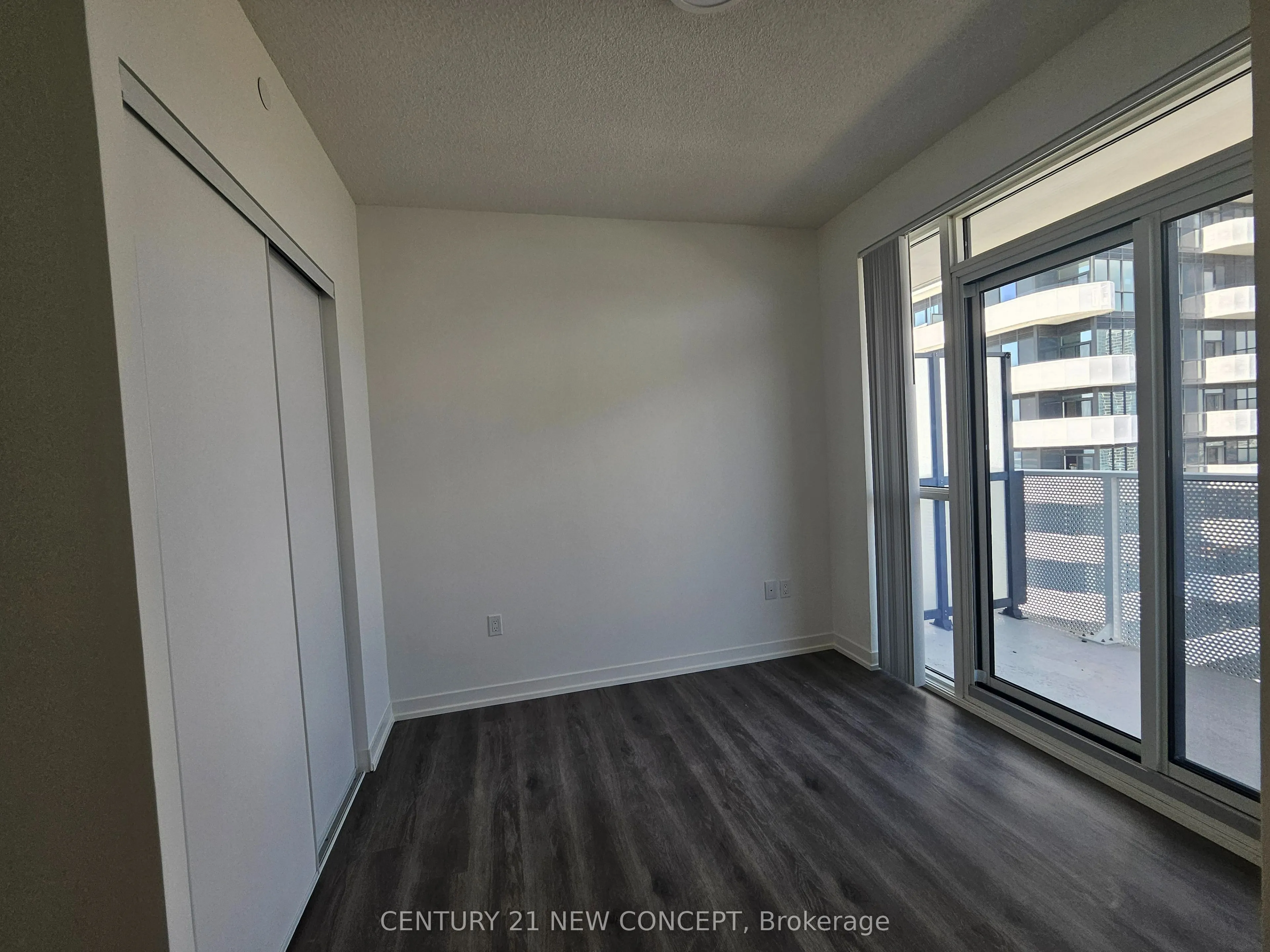 28 Interchange Way, #3605