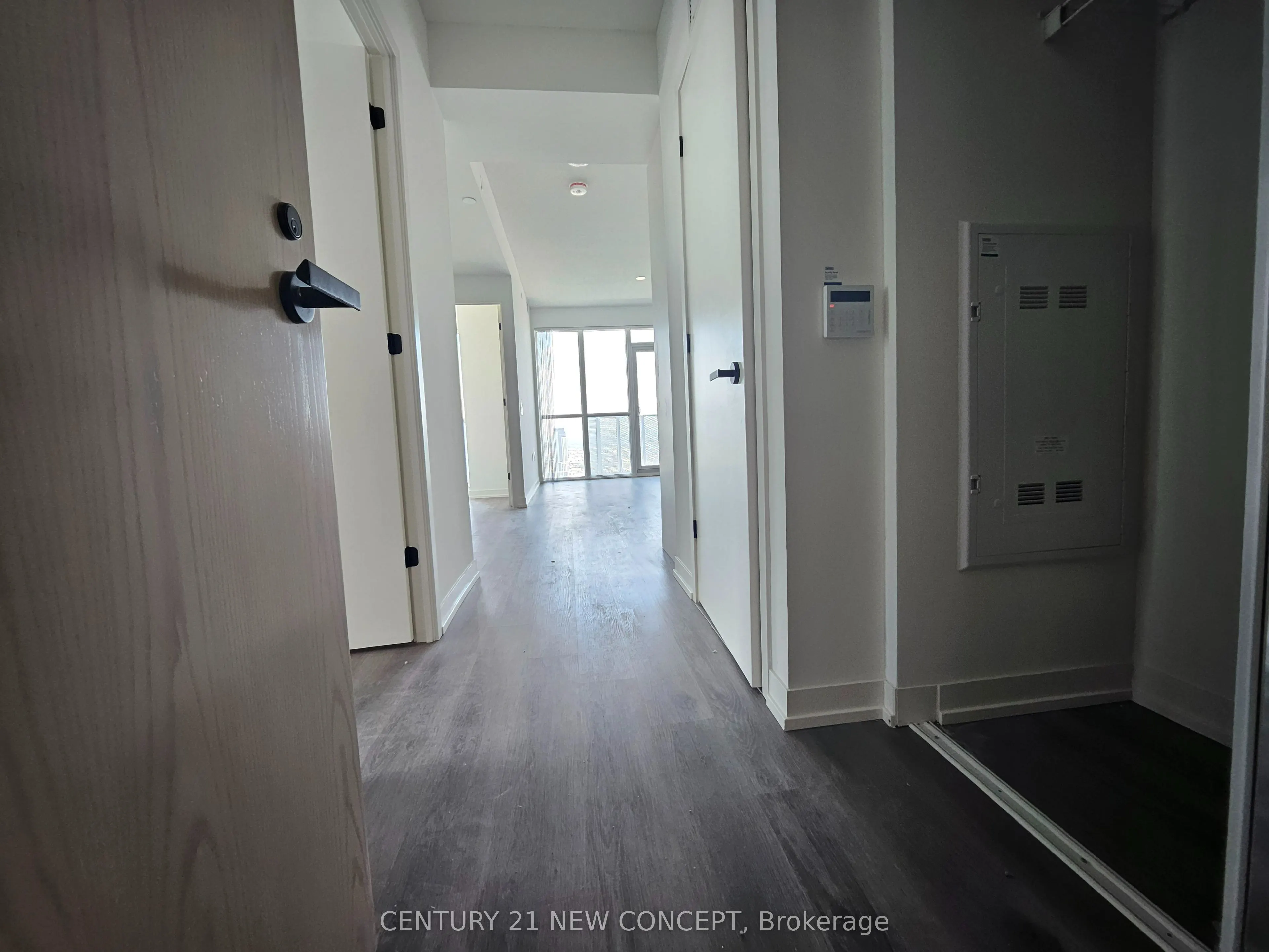 28 Interchange Way, #3605