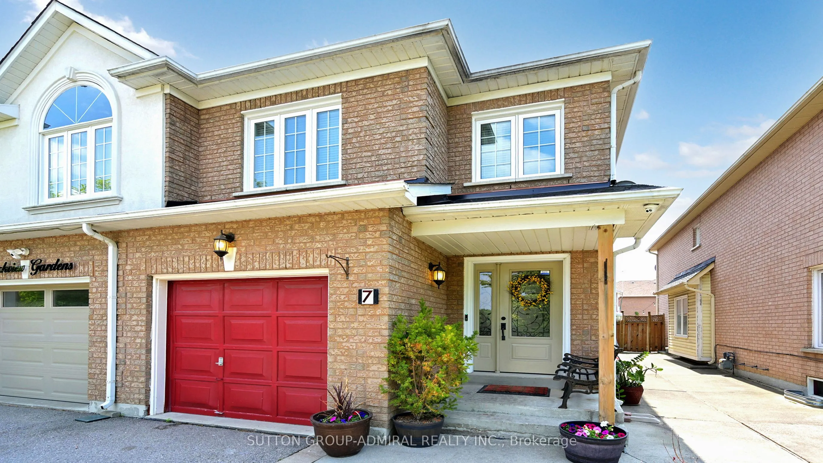 7 Rockview Gardens