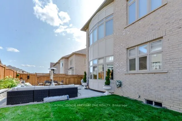 107 Headwind Boulevard